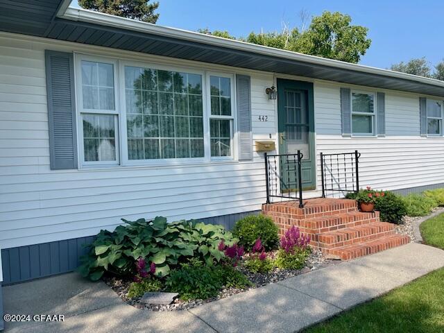 442 GREENWOOD Drive SE