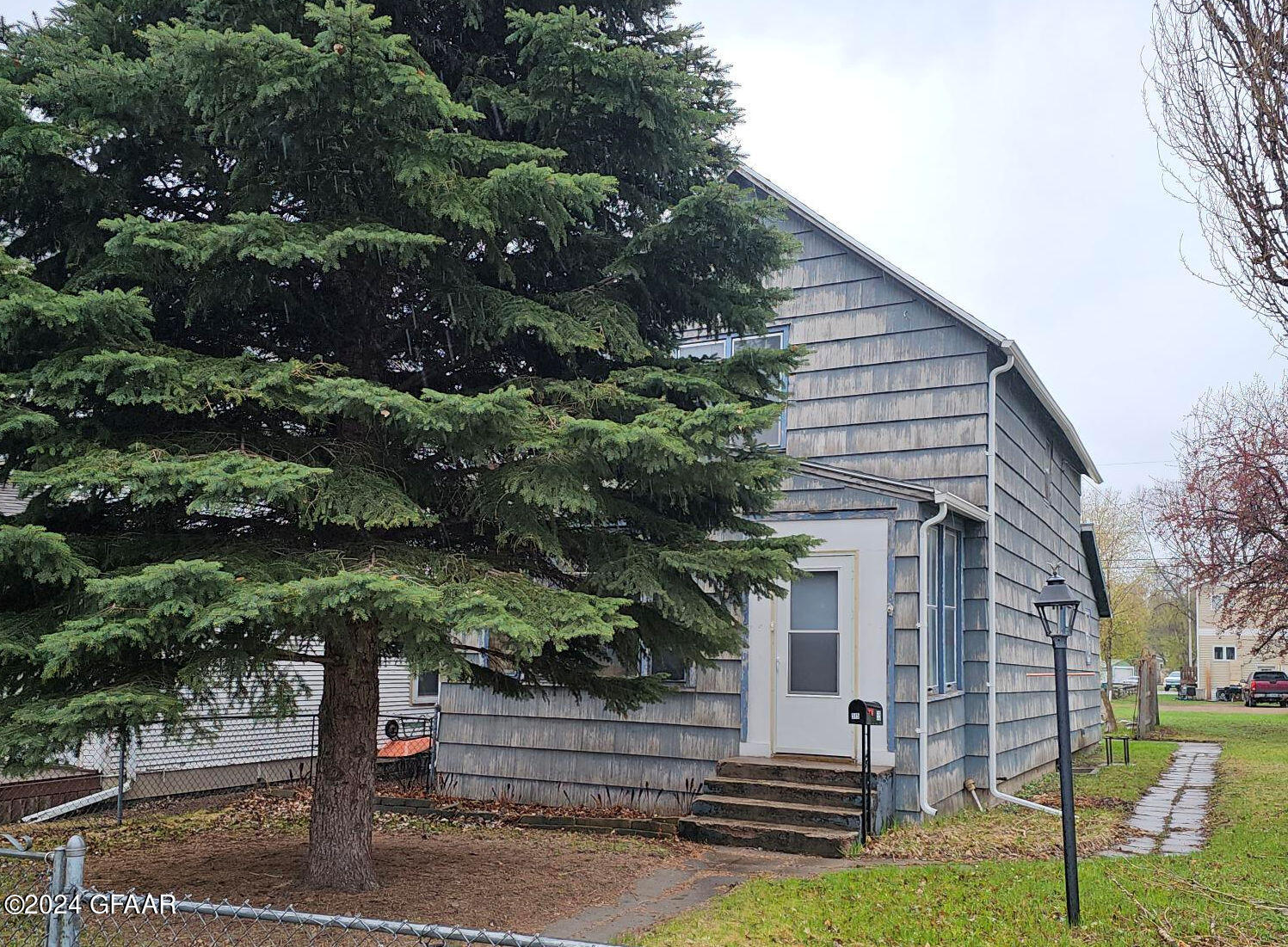 515 7TH Street N