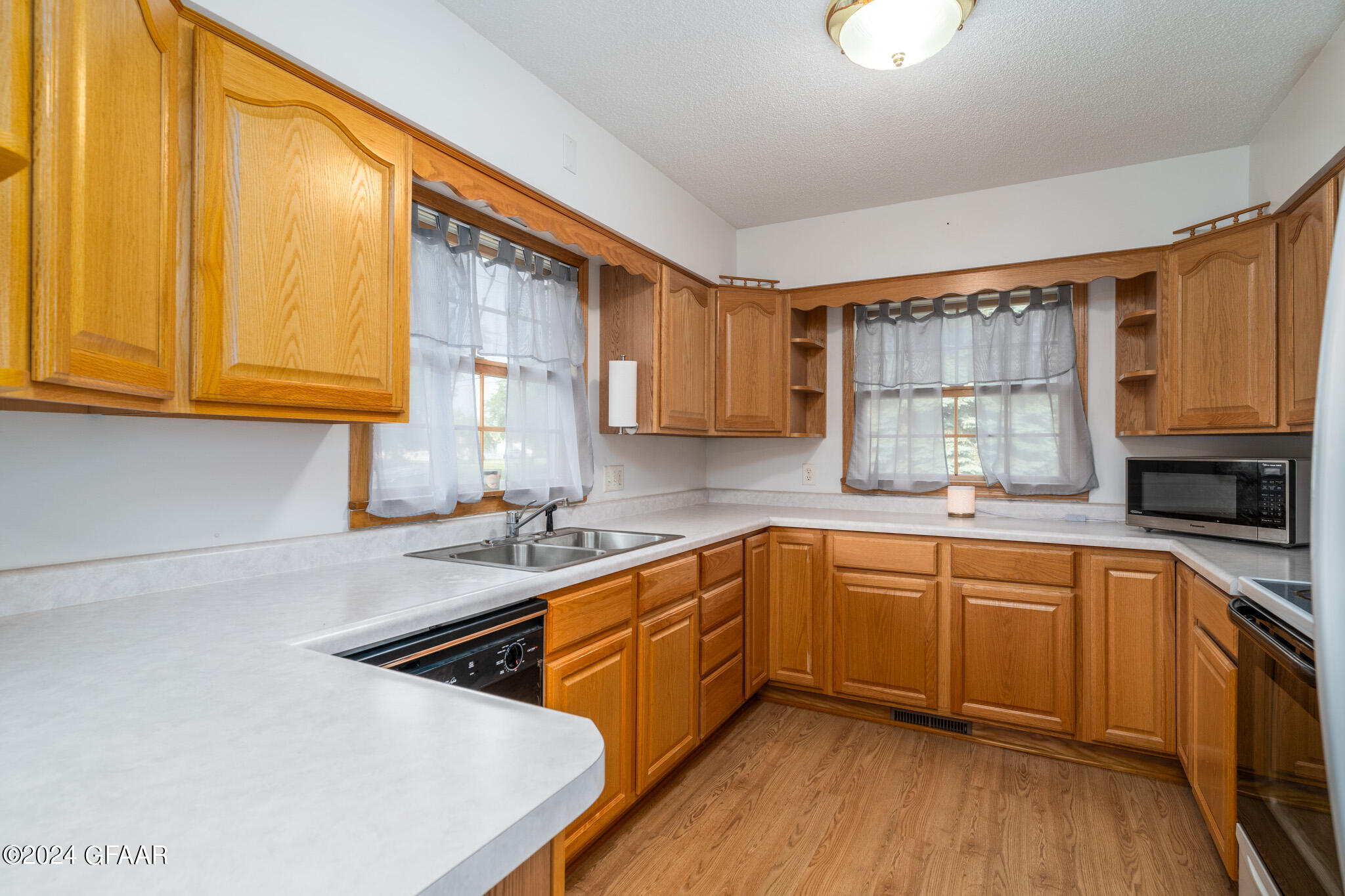 1201 ALEXANDER Street