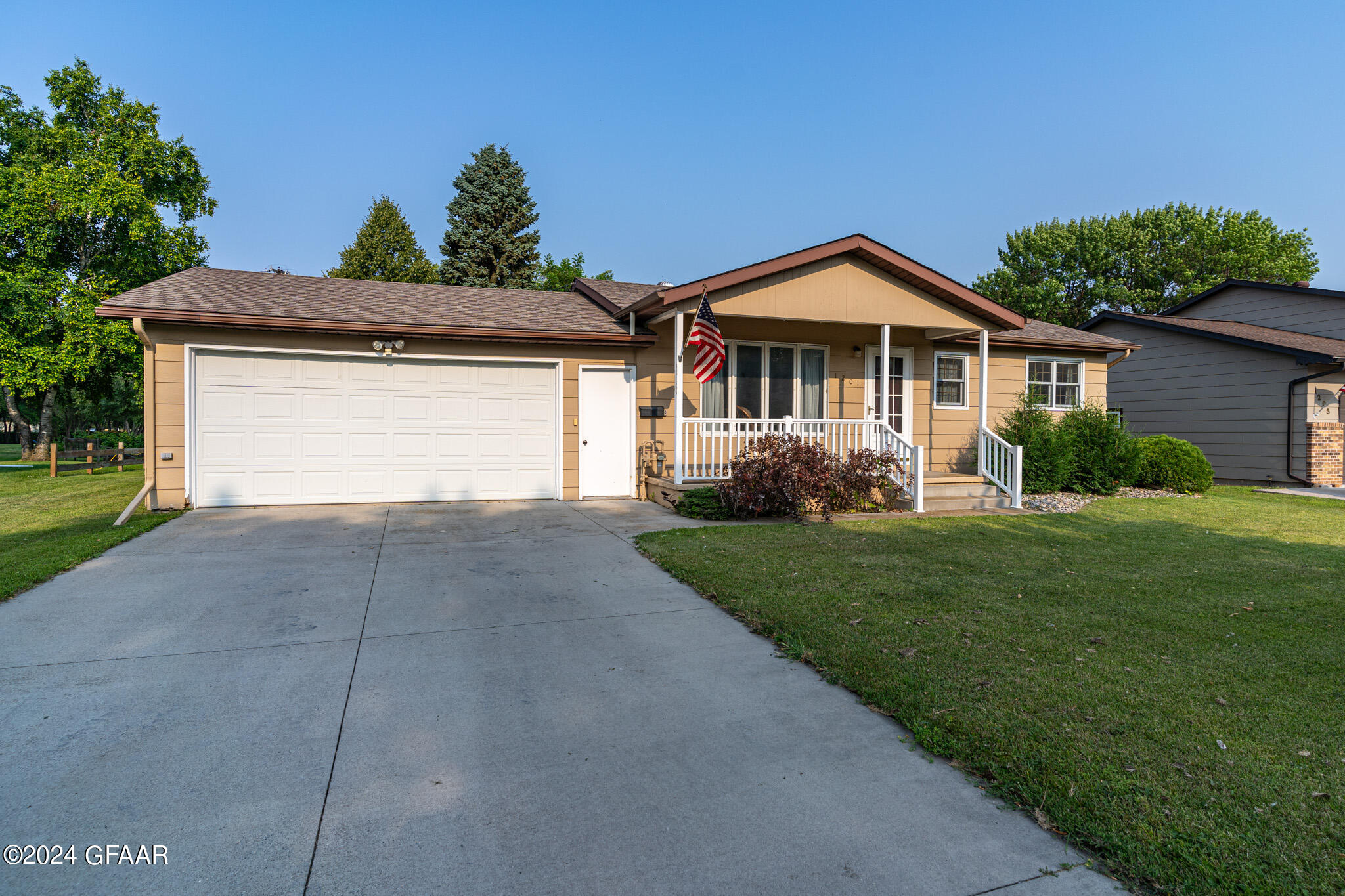 1201 ALEXANDER Street