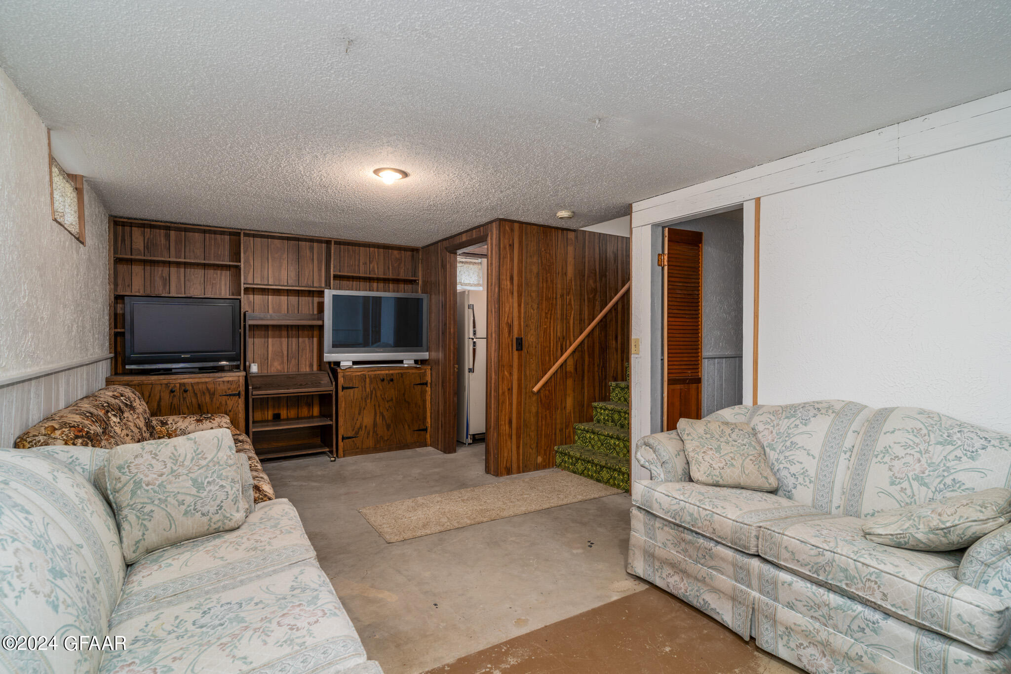 1201 ALEXANDER Street