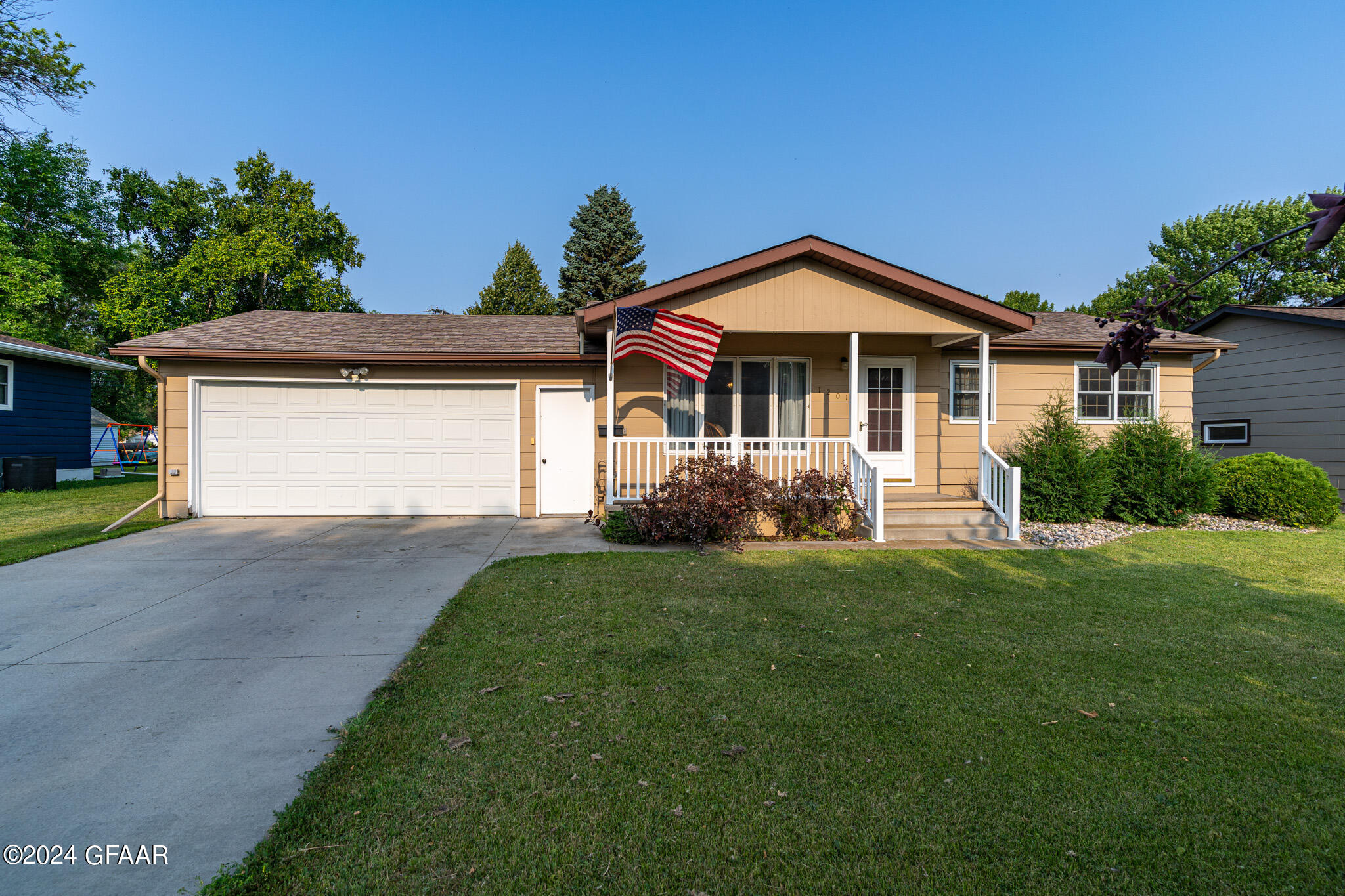 1201 ALEXANDER Street