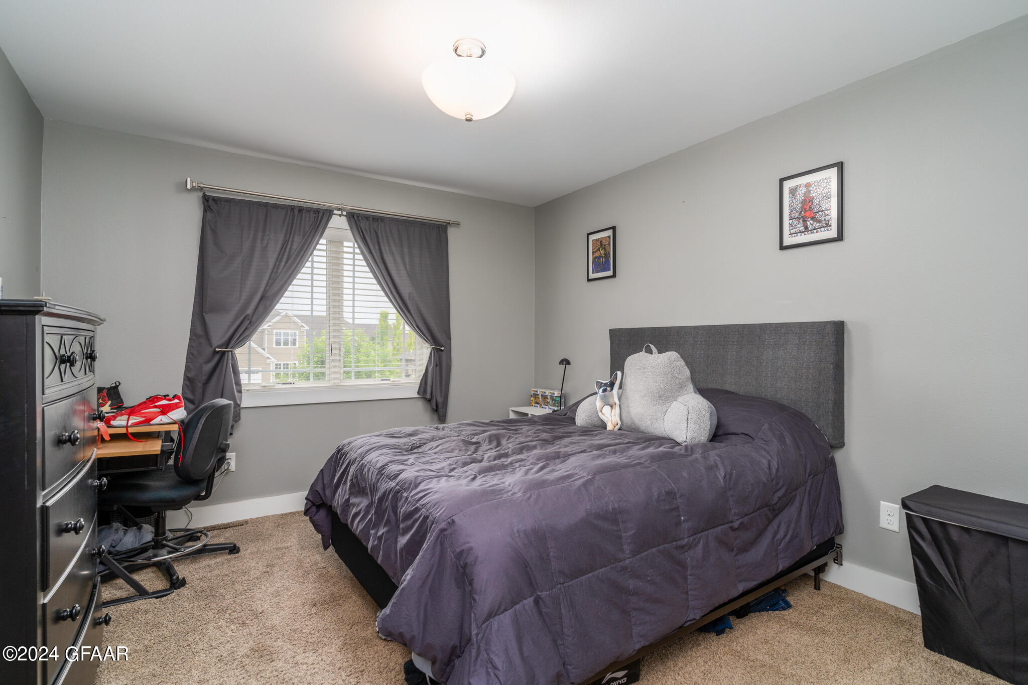 1440 KINGS VIEW Drive