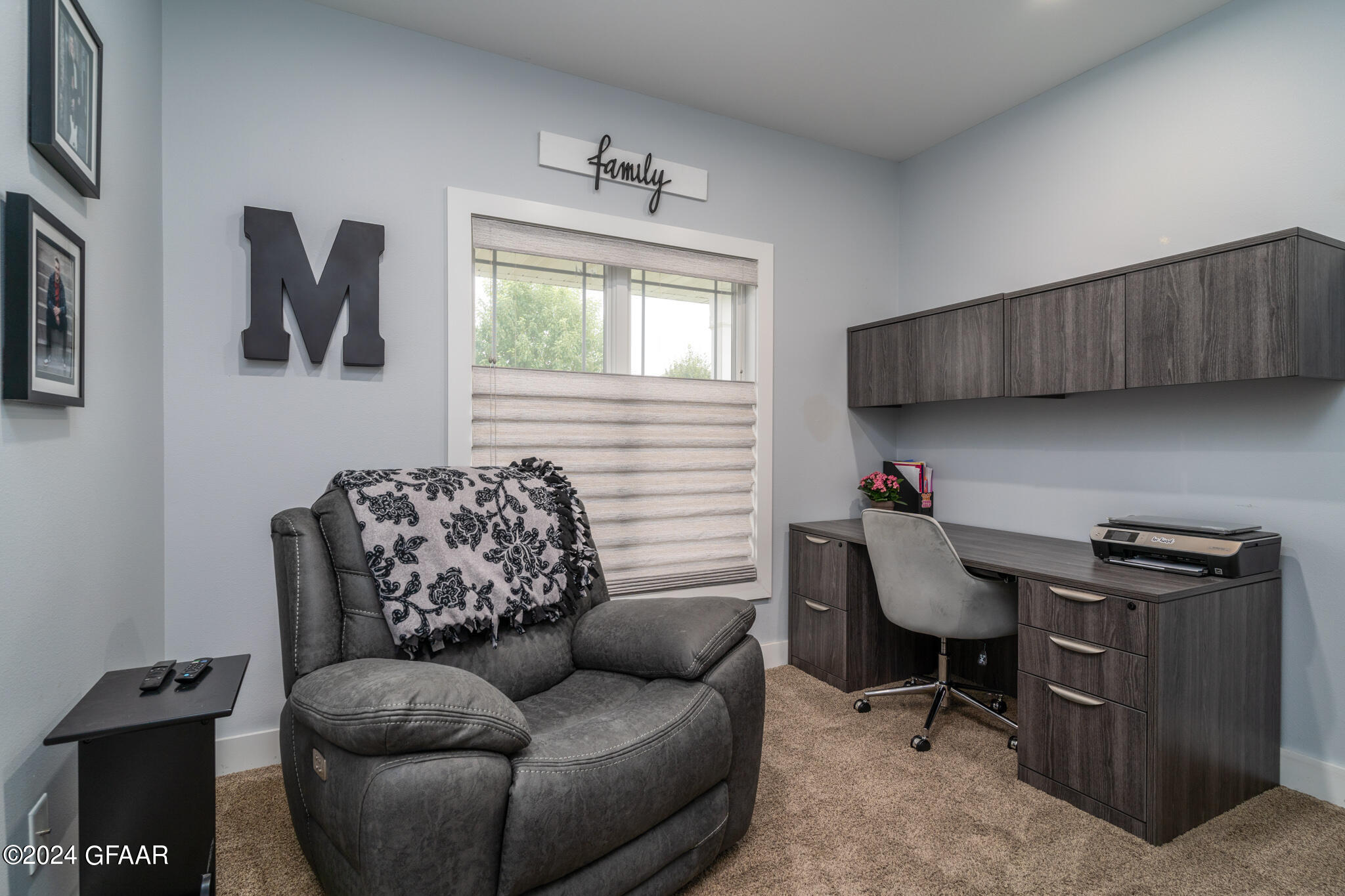 1440 KINGS VIEW Drive