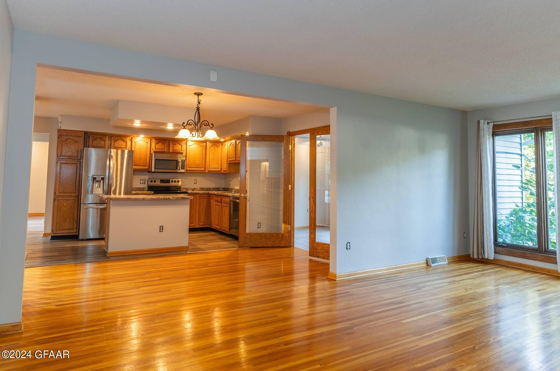 3005 BELMONT Road