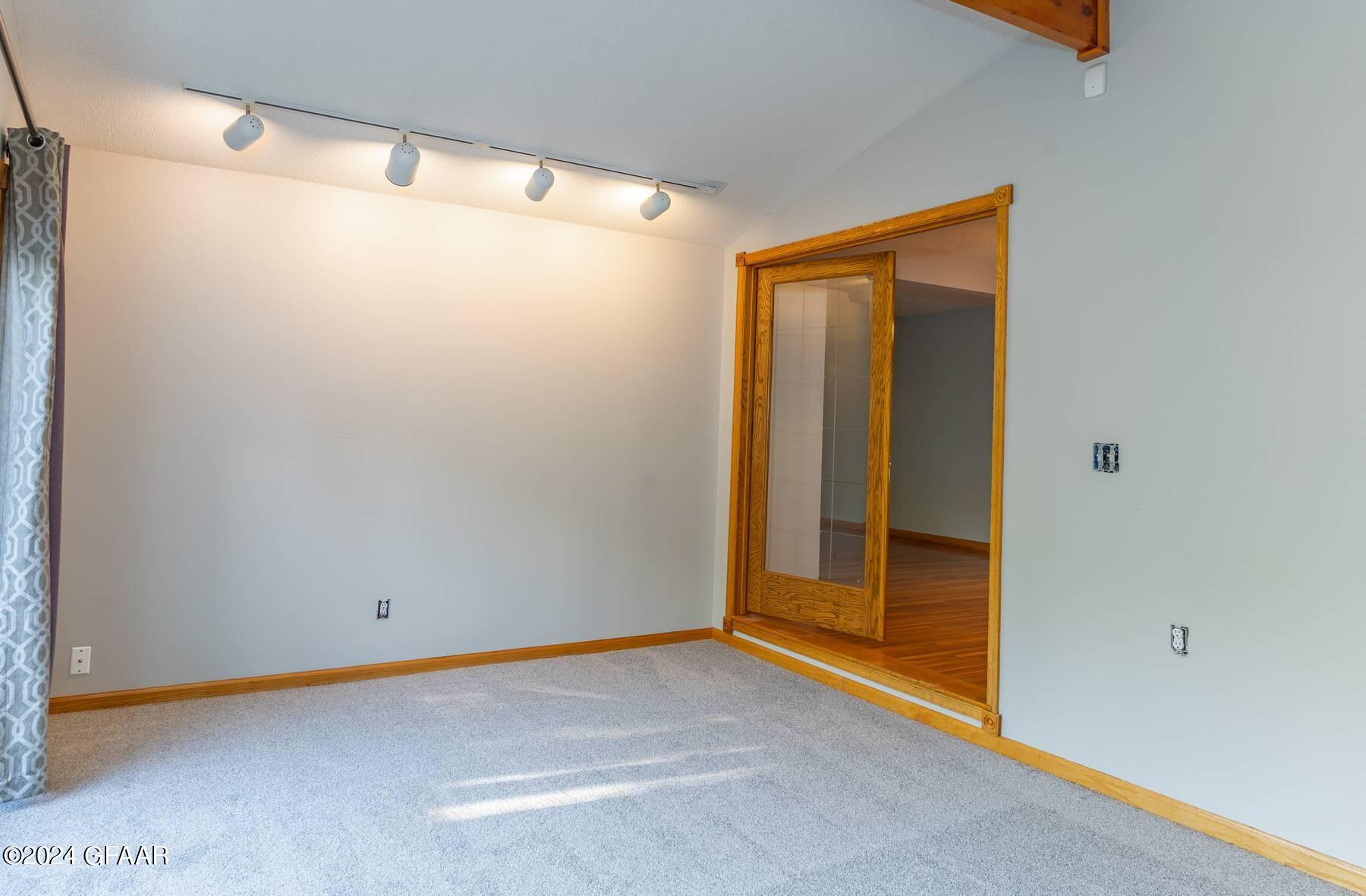 3005 BELMONT Road