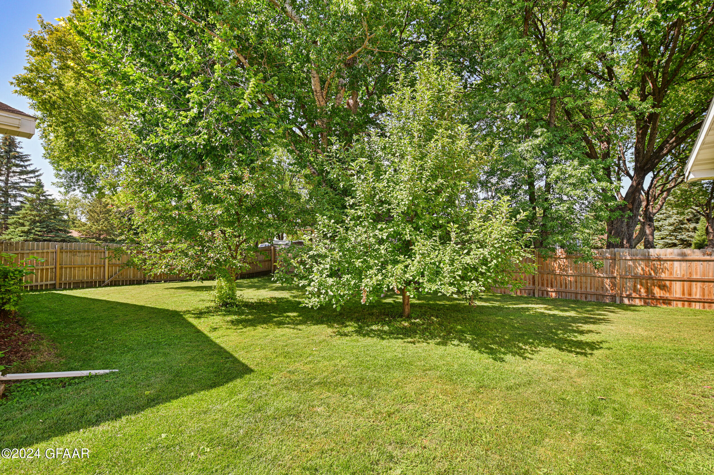 1039 RHINEHART Drive SE