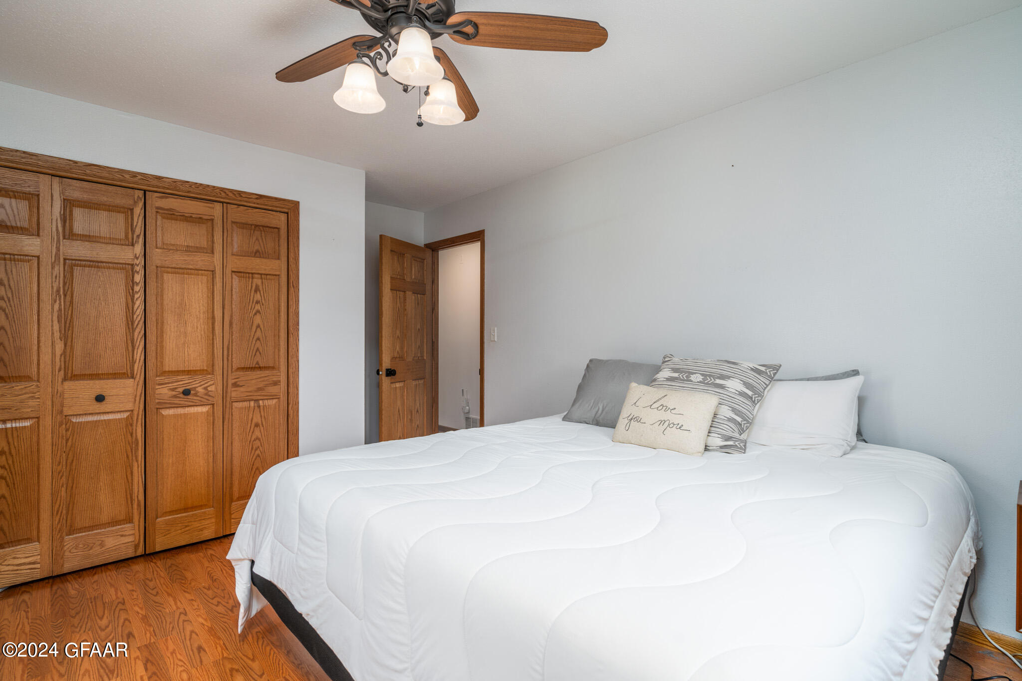 2102 SUMMERSET Court