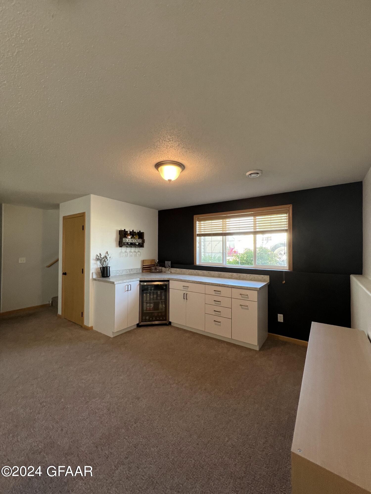 963 38 1/2 Avenue W