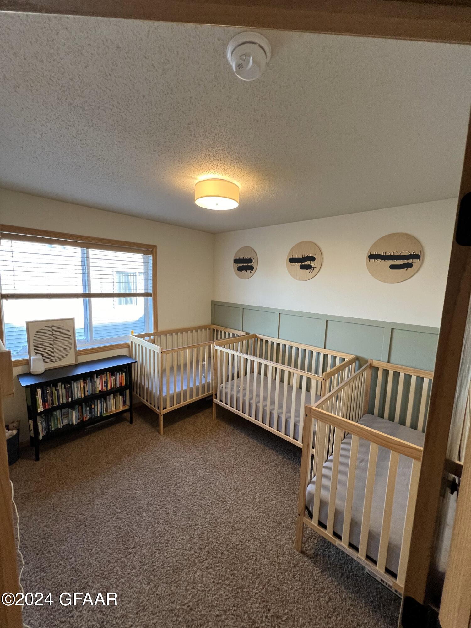 963 38 1/2 Avenue W