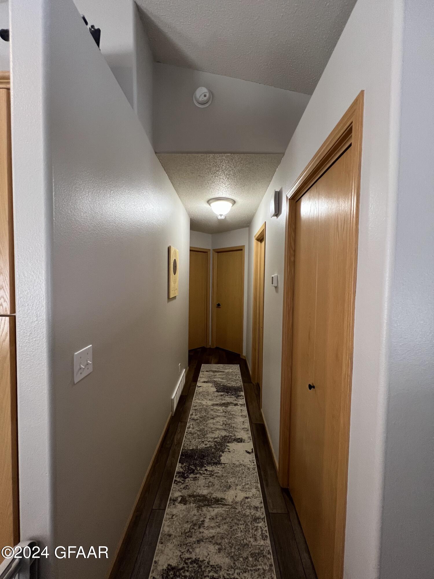 963 38 1/2 Avenue W