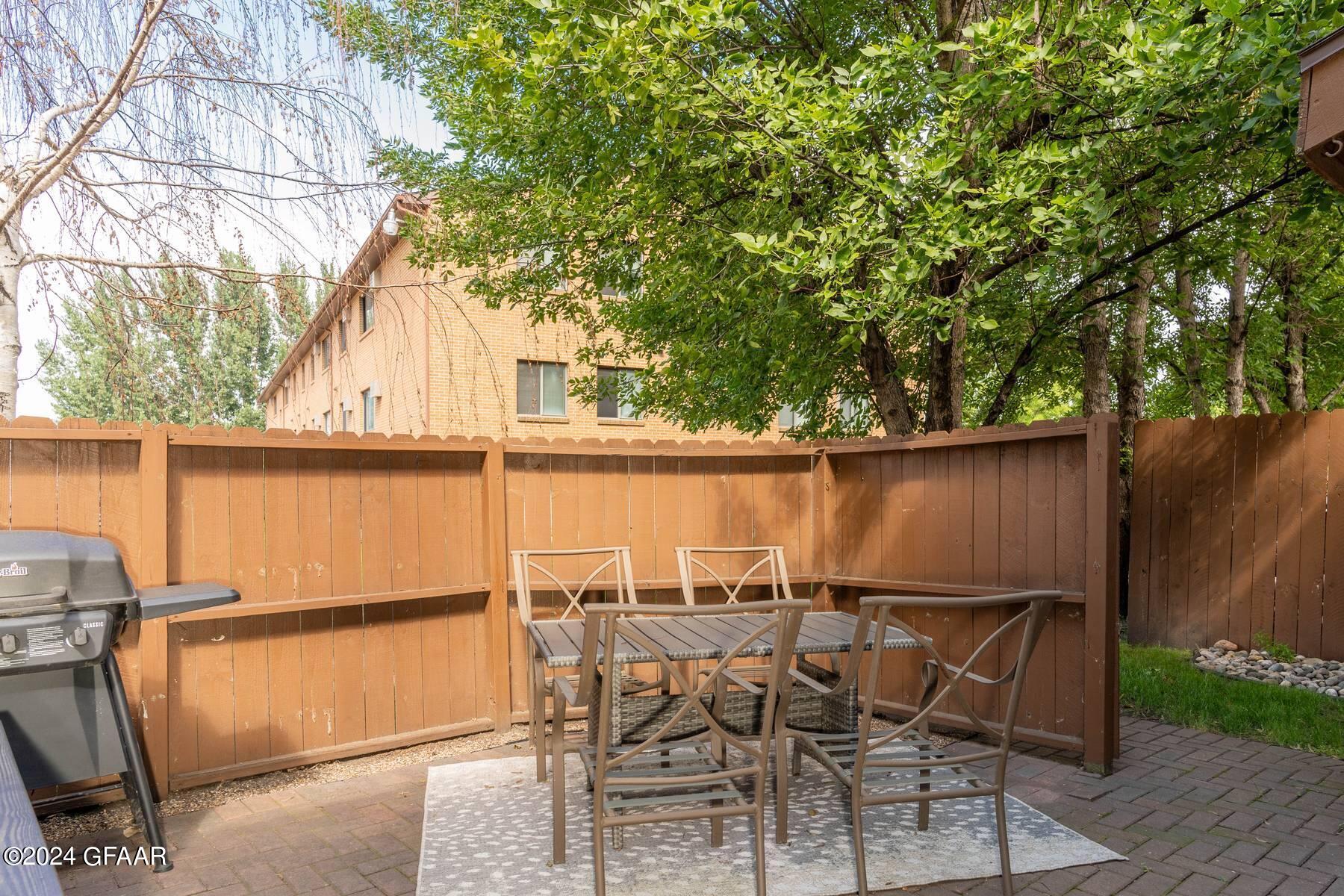 3720 CHERRY Street, J38