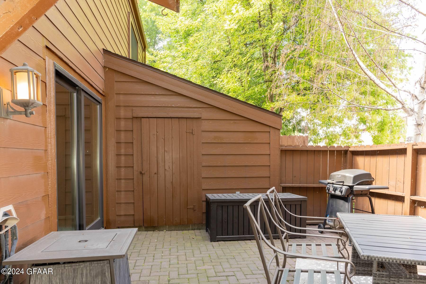 3720 CHERRY Street, J38