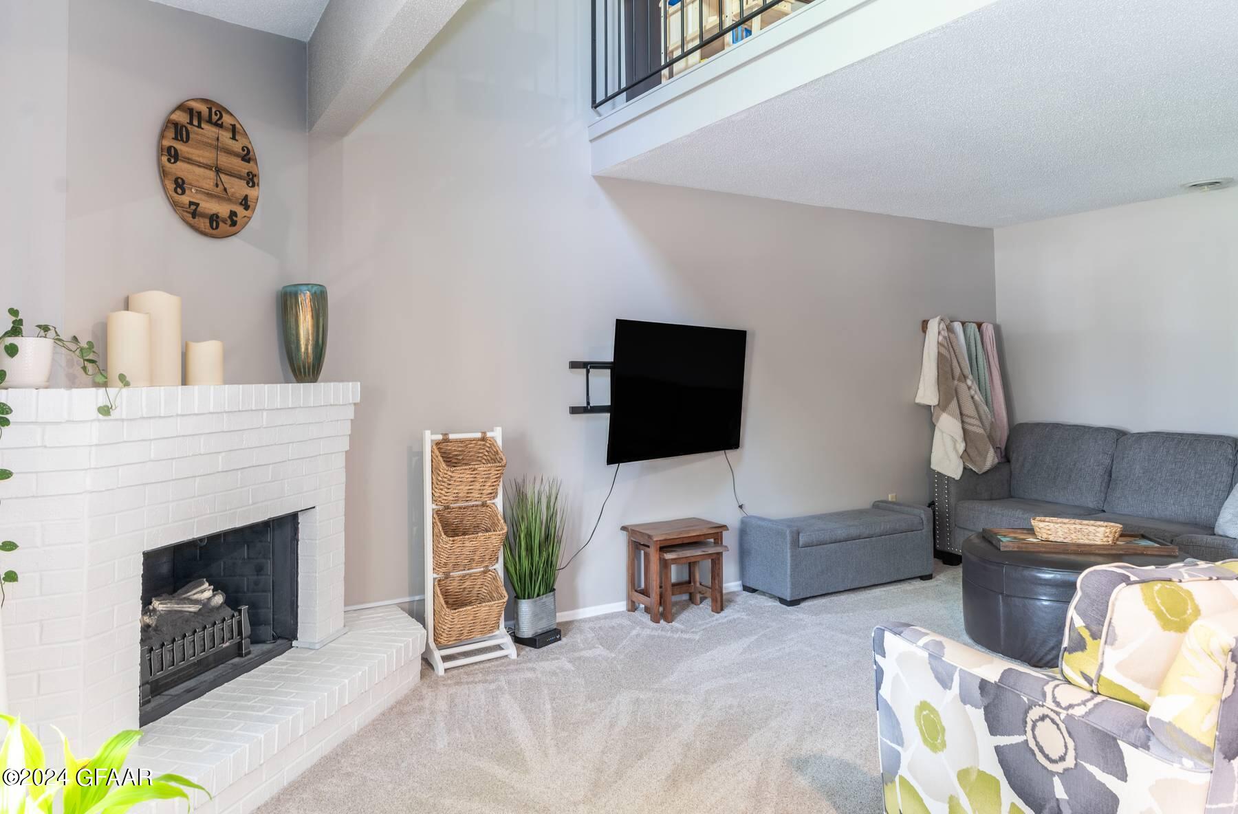 3720 CHERRY Street, J38