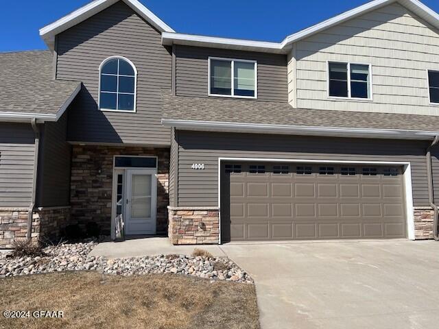 4906 CURT Circle