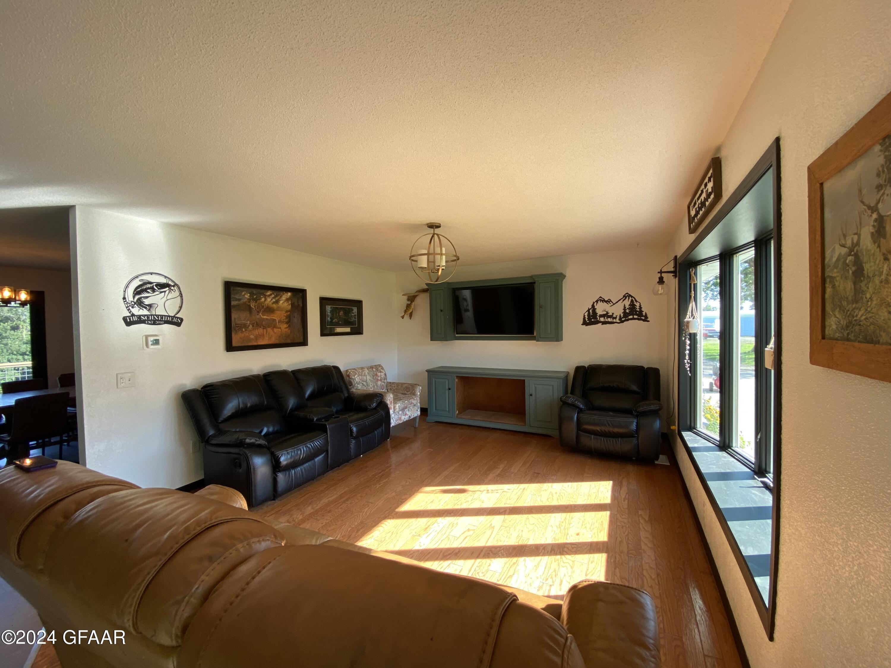 9786 97TH Street NE