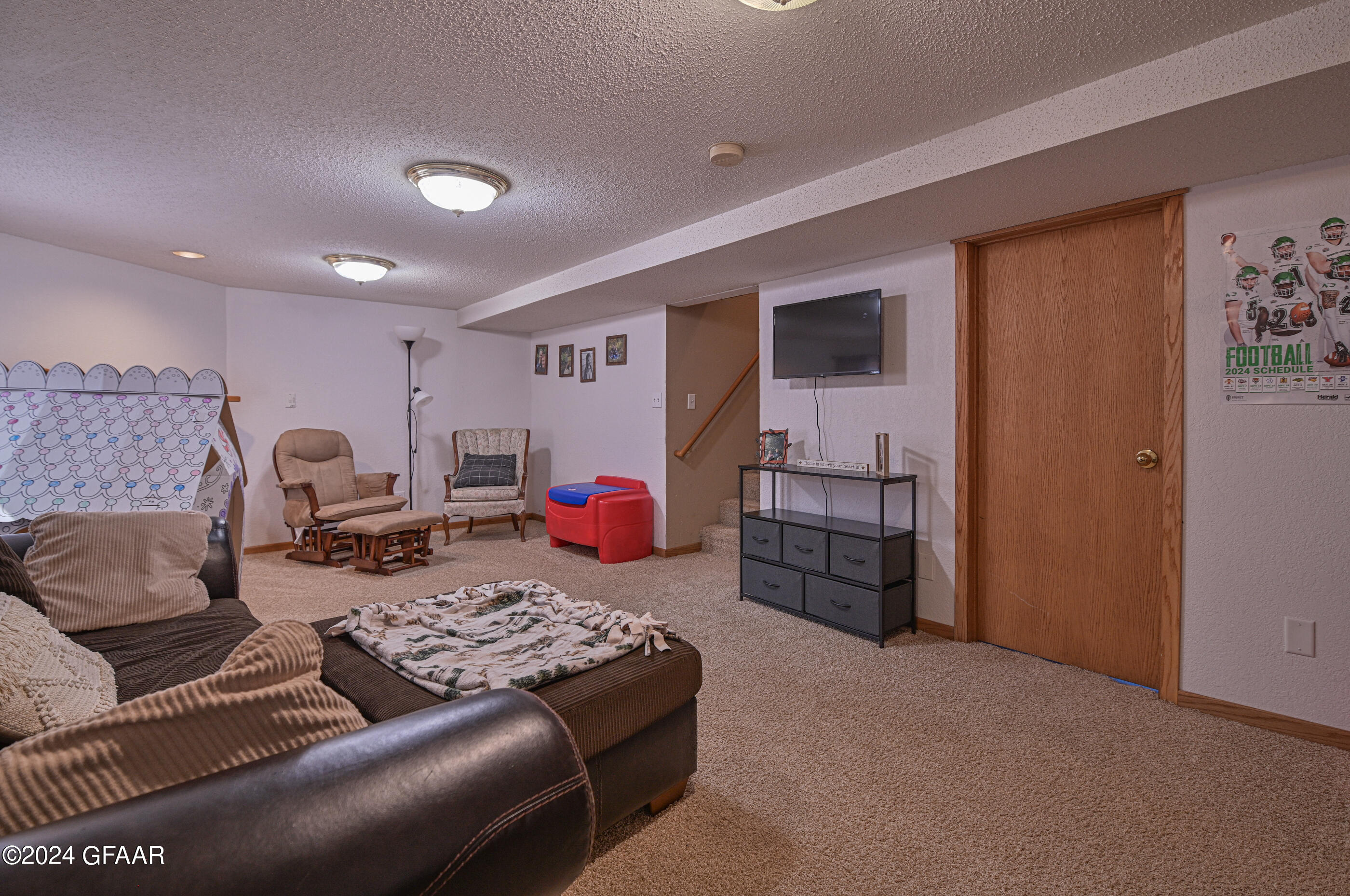 702 CAMPBELL Drive