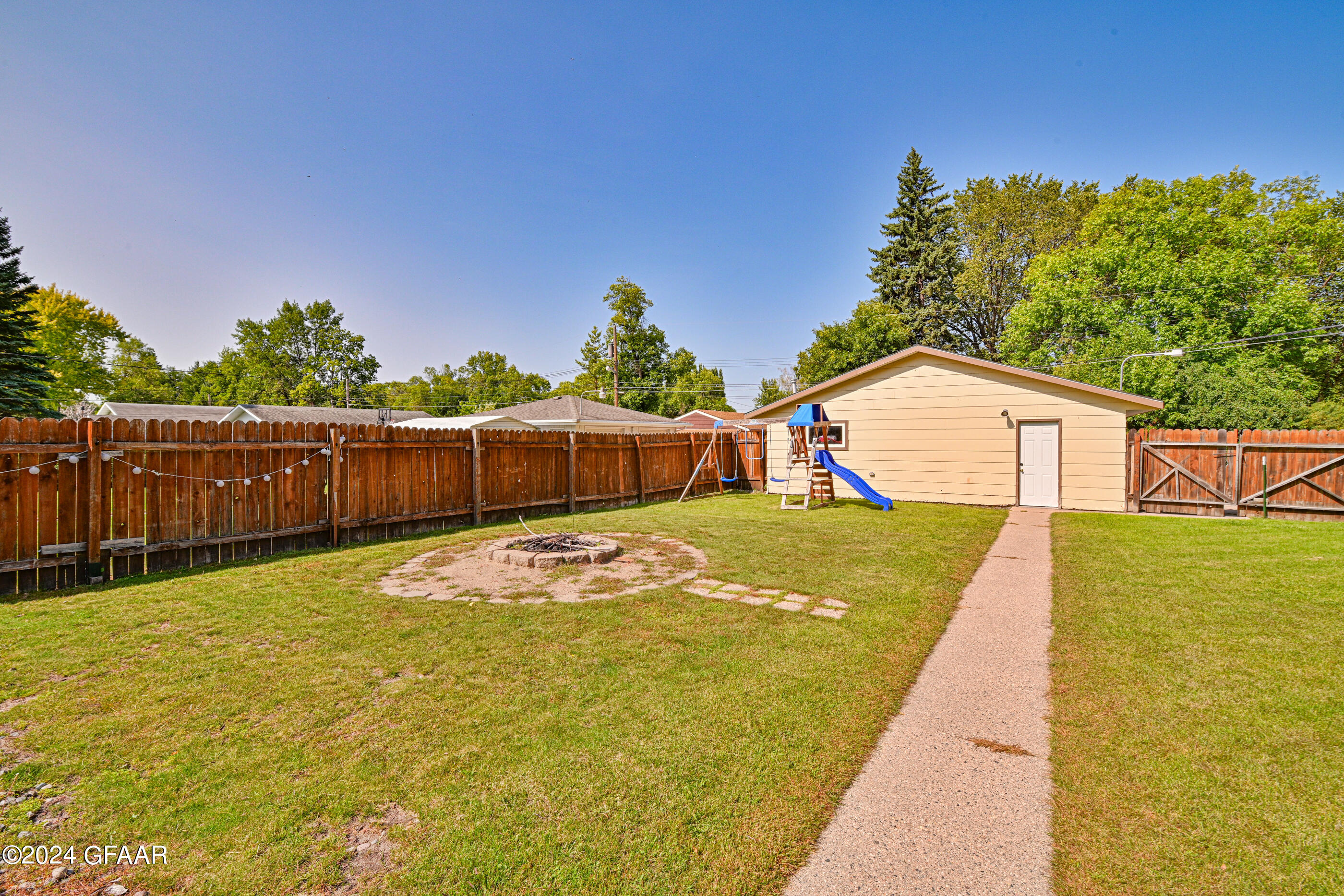 702 CAMPBELL Drive