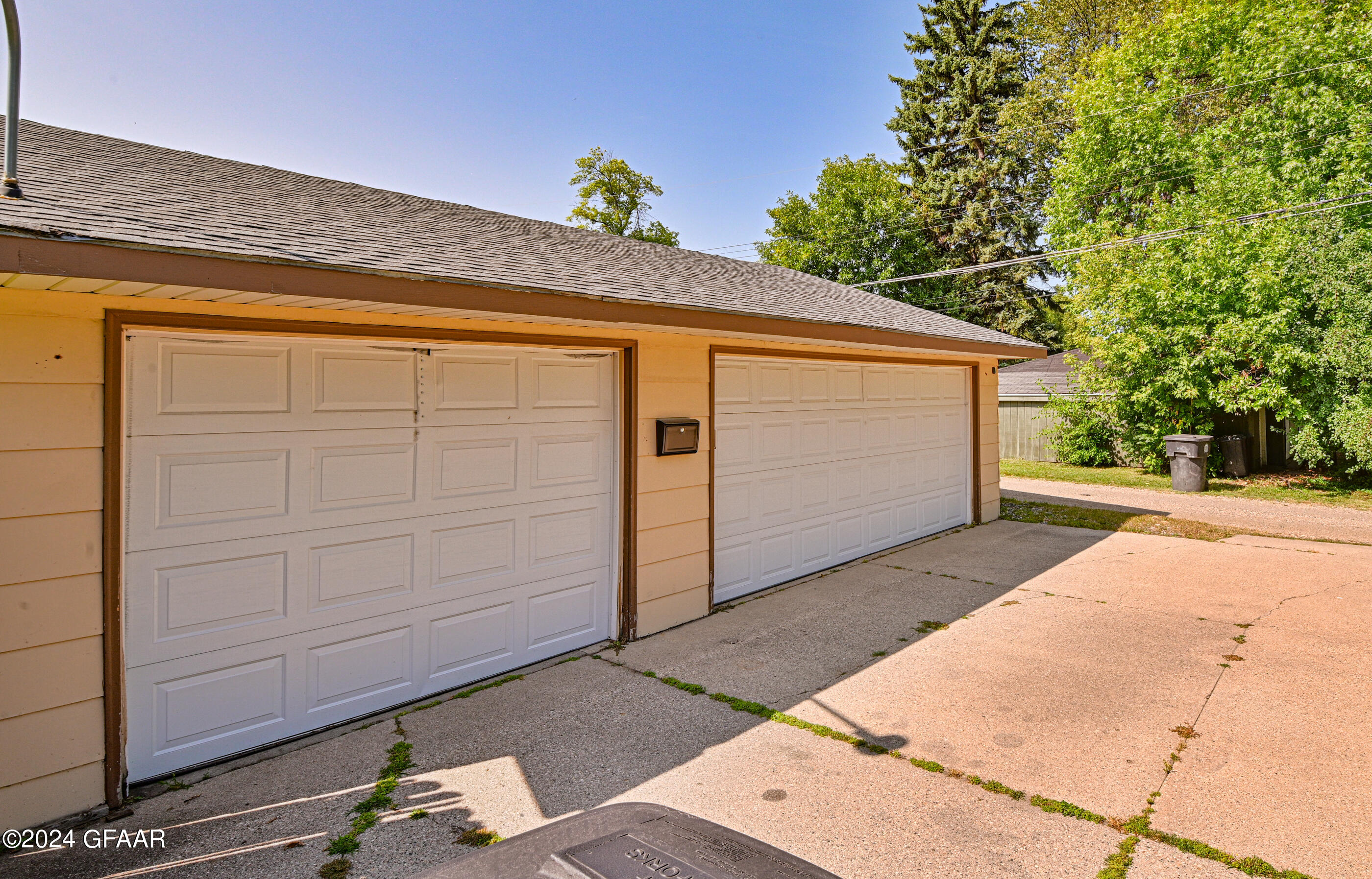 702 CAMPBELL Drive