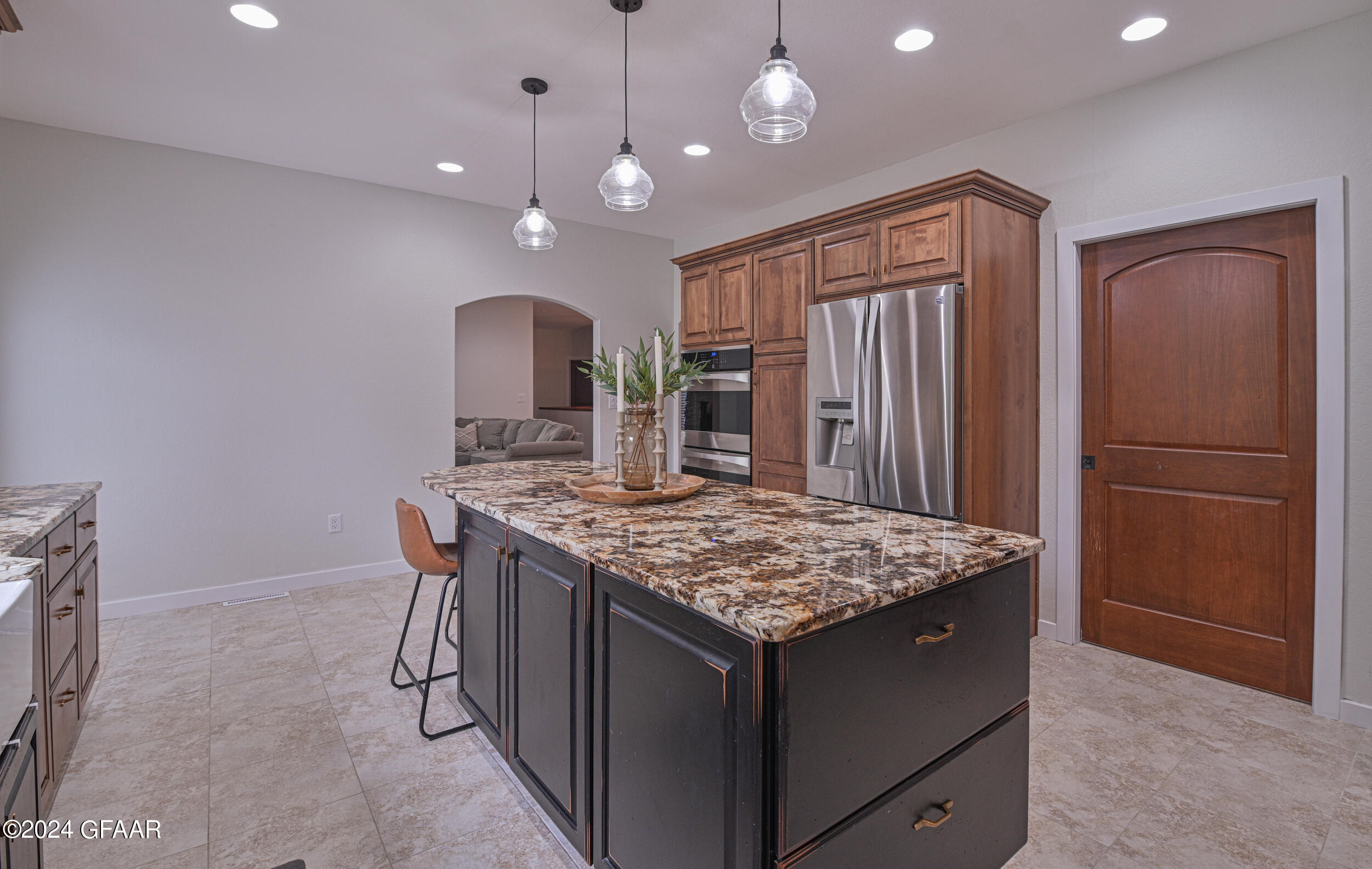 735 ASHLEY Lane NE
