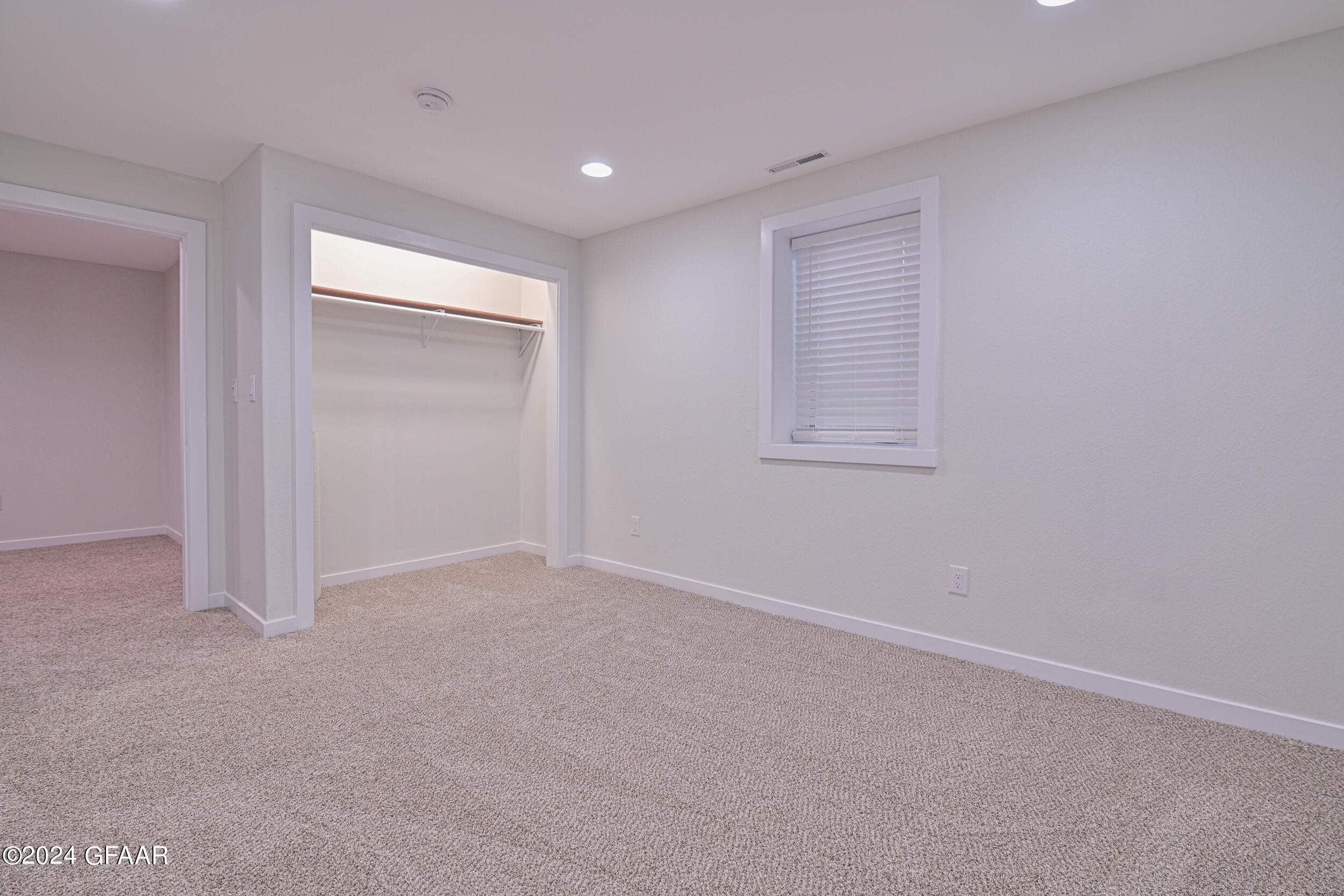 735 ASHLEY Lane NE