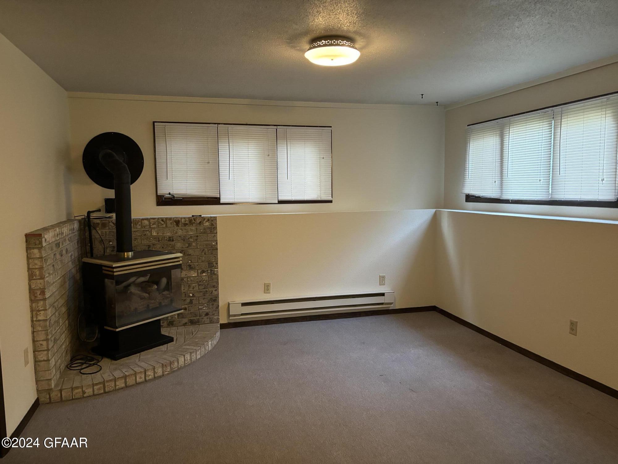 1302 RIDER Road
