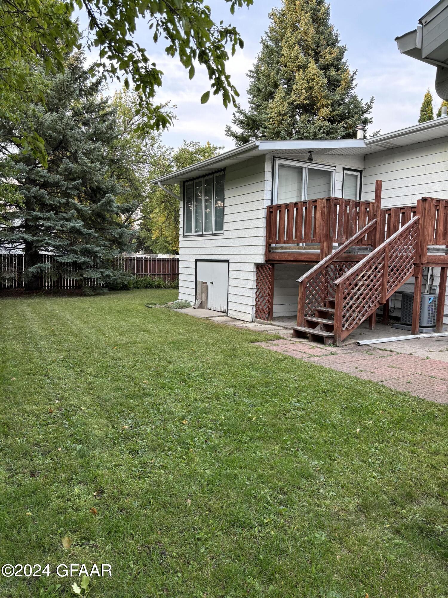 1302 RIDER Road