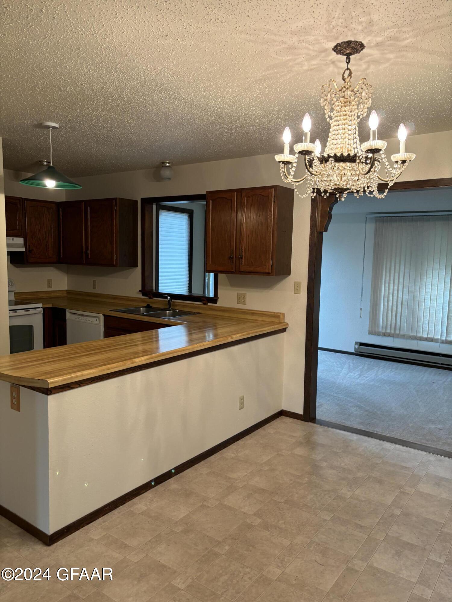 1302 RIDER Road