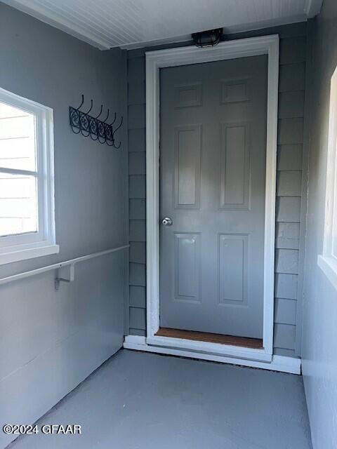 16027 11TH Street NE