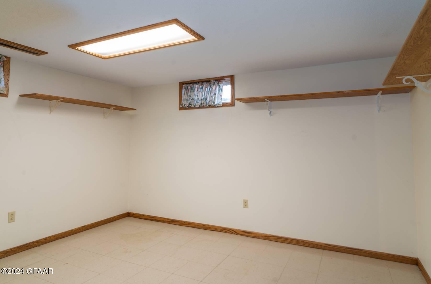 2803 WALNUT Street