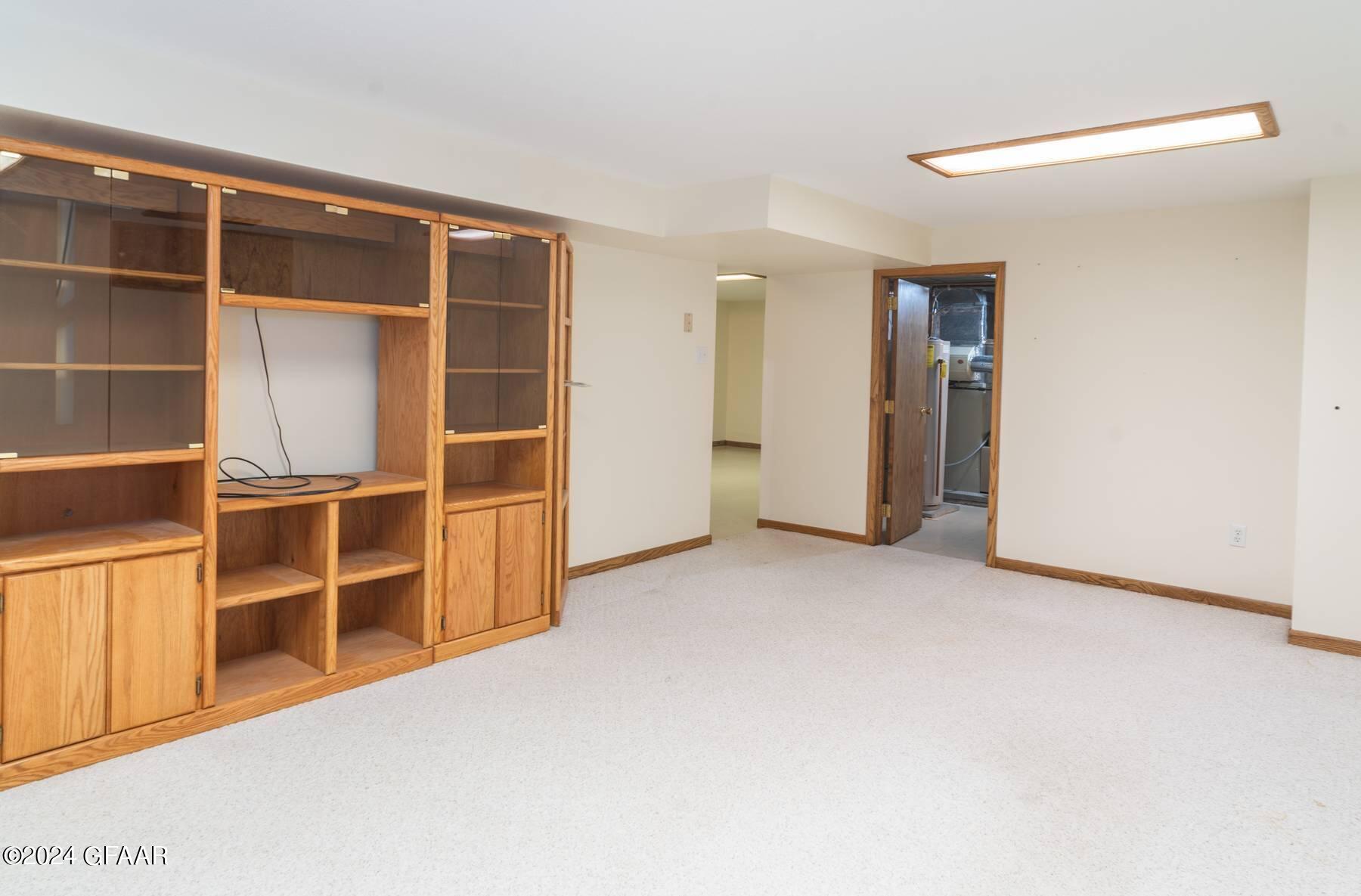 2803 WALNUT Street