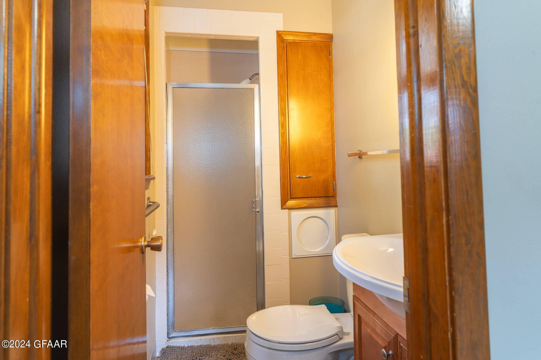 2803 WALNUT Street