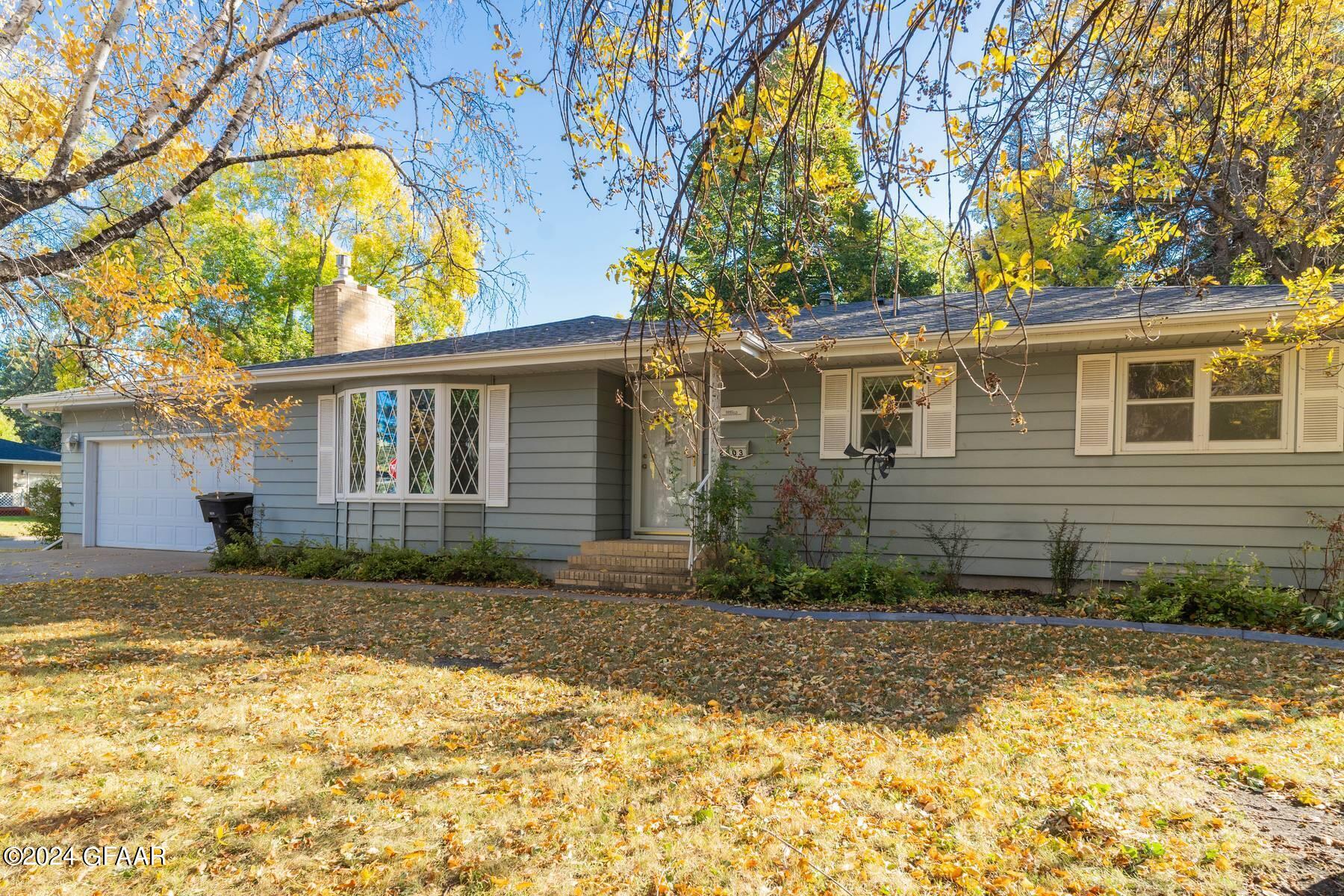2803 WALNUT Street