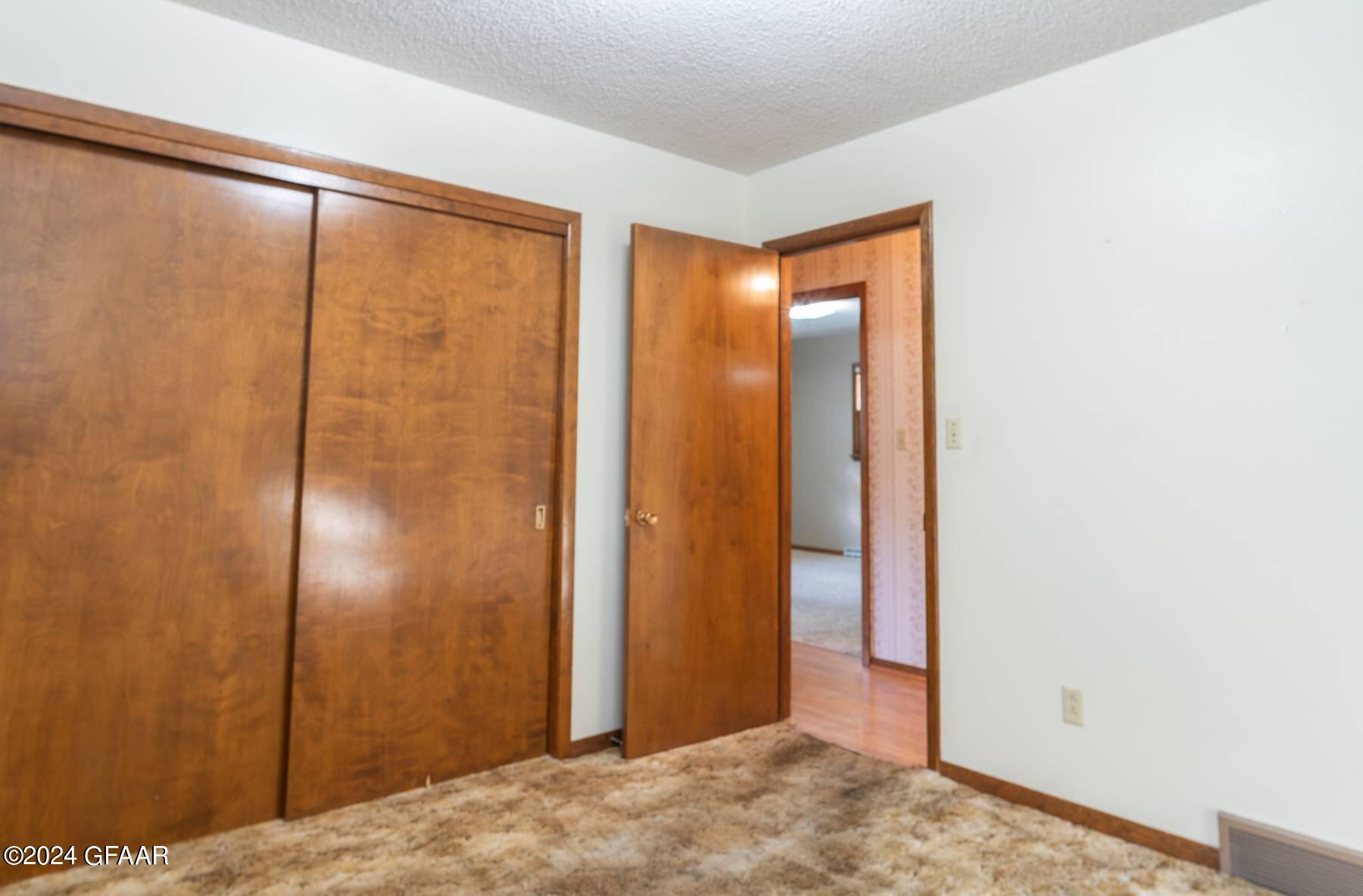 2803 WALNUT Street