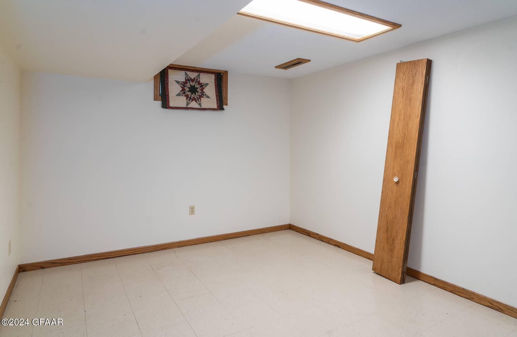 2803 WALNUT Street