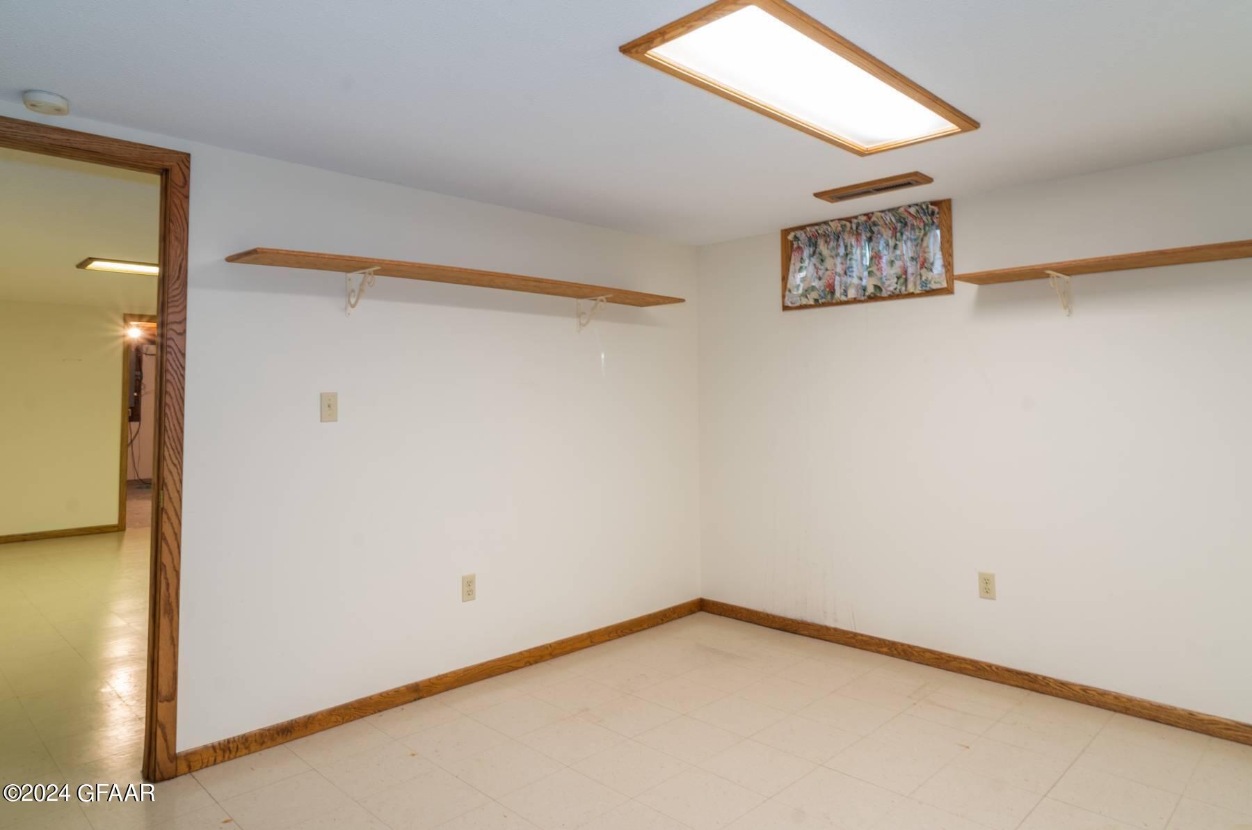 2803 WALNUT Street