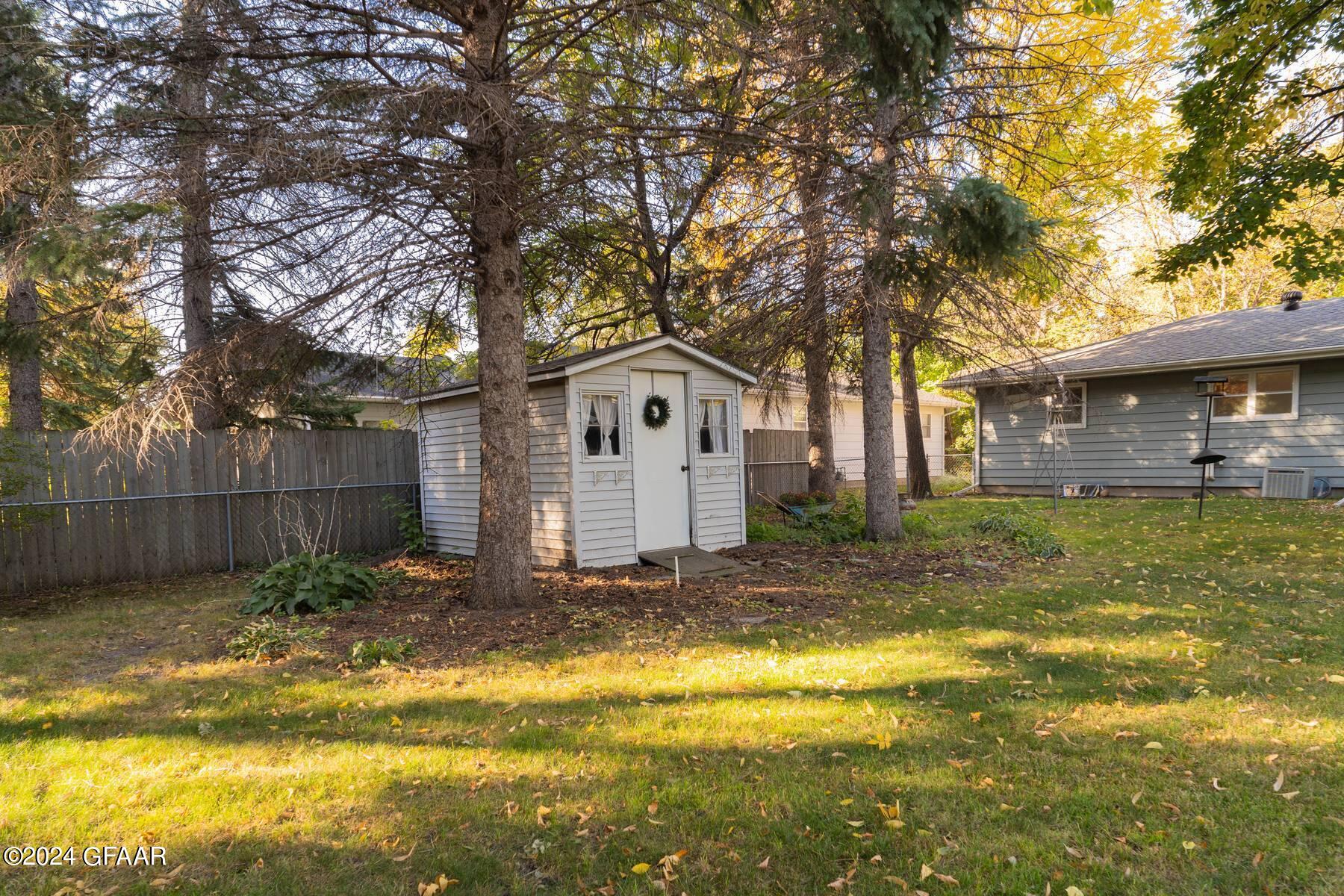 2803 WALNUT Street