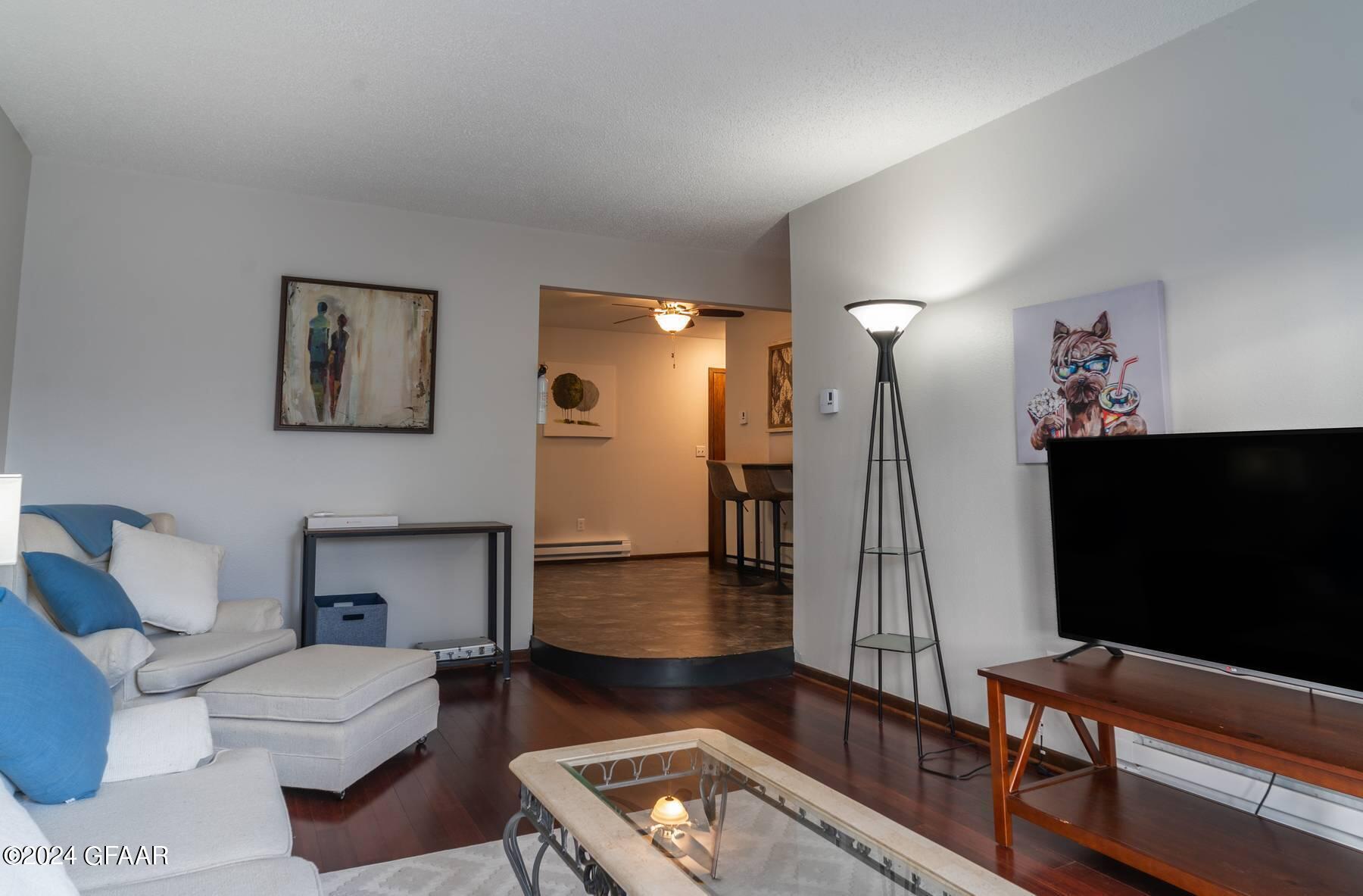 815 DUKE Drive, 428