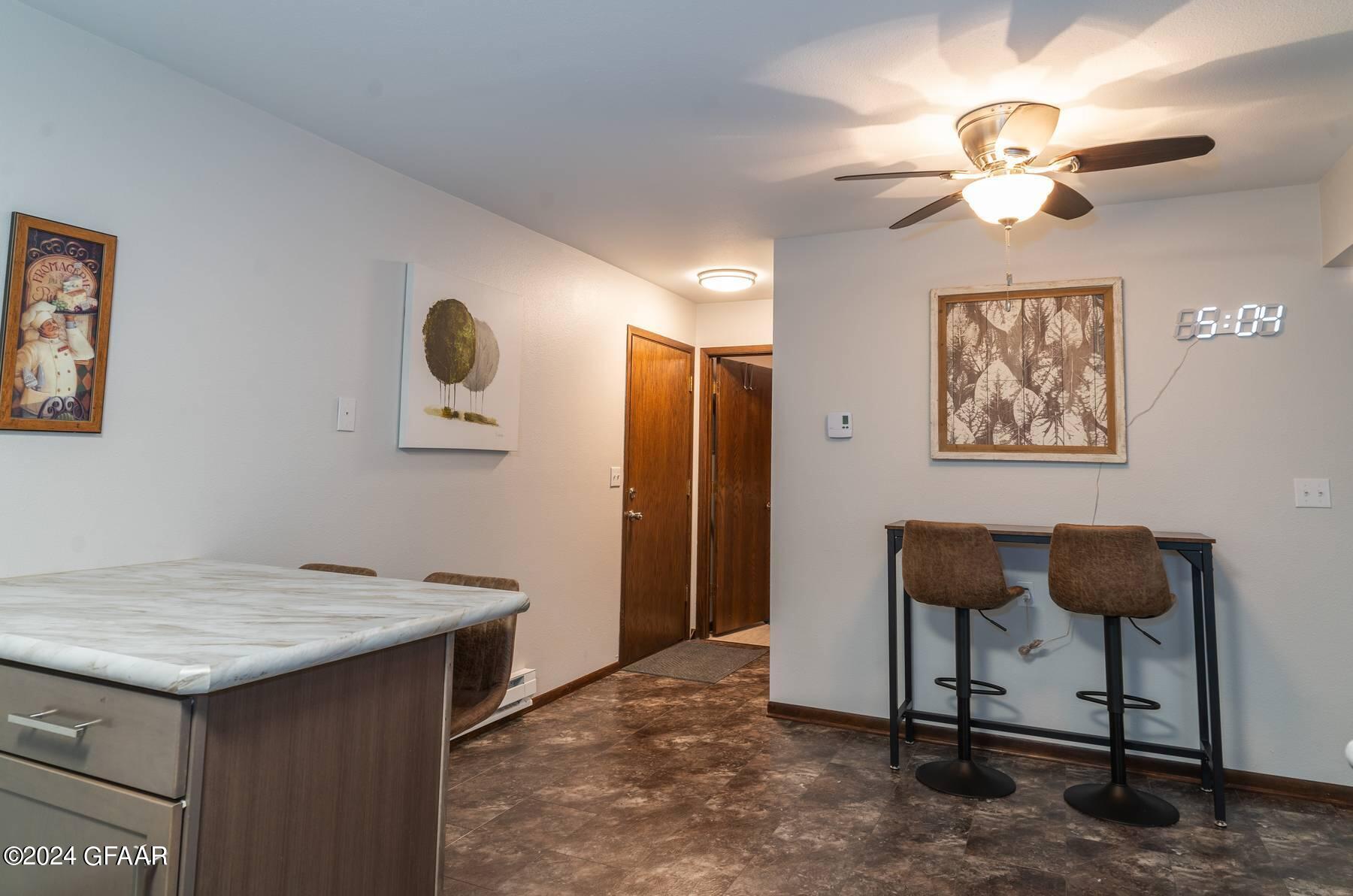 815 DUKE Drive, 428