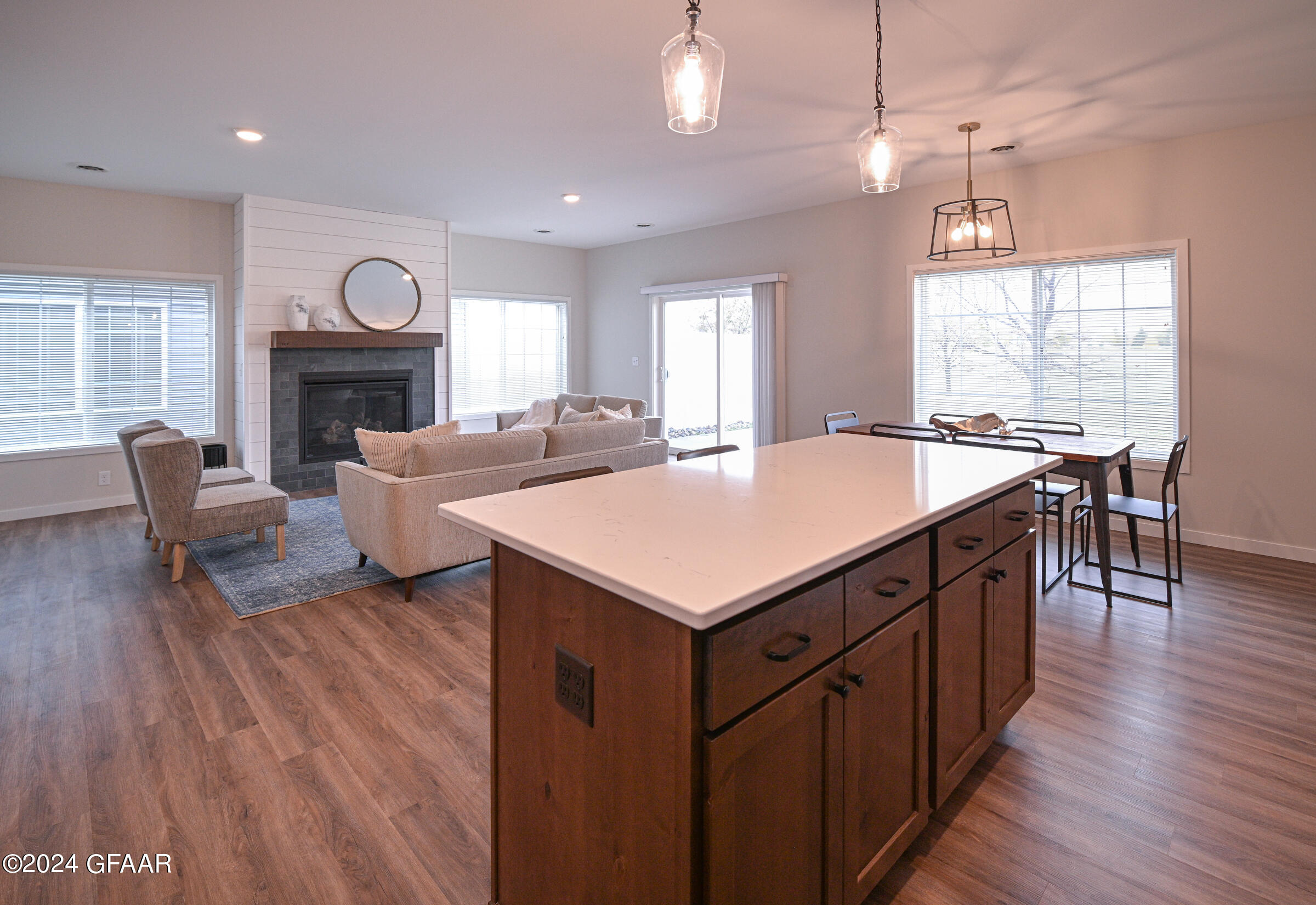 4428 EDGEWOOD Lane