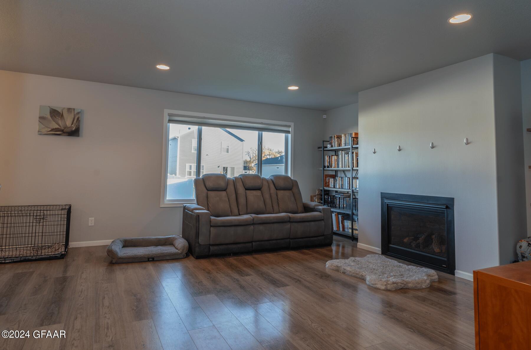 486 PLYMOUTH Lane