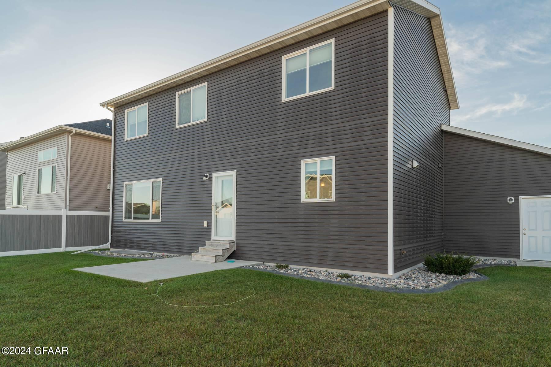 486 PLYMOUTH Lane