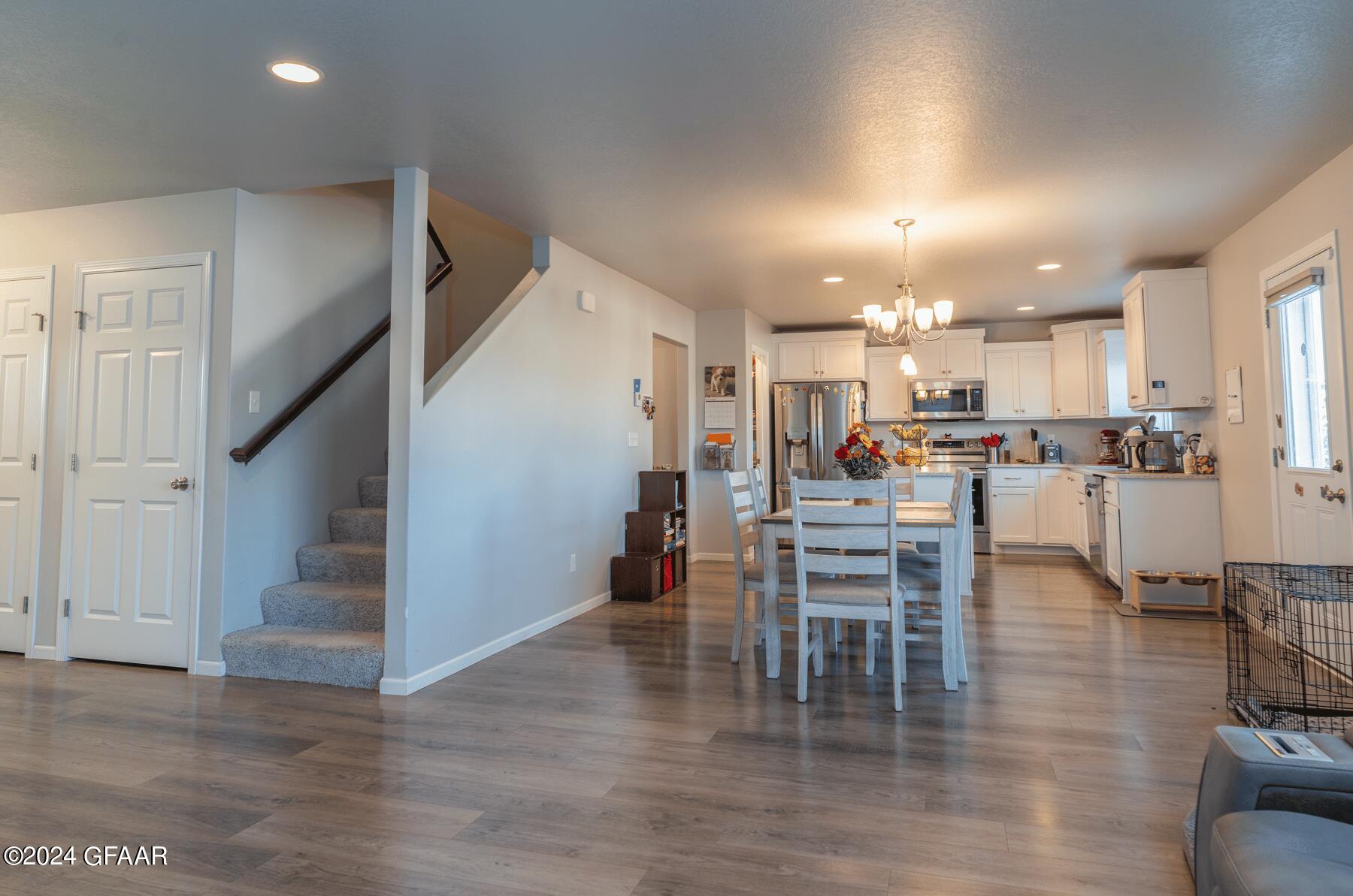 486 PLYMOUTH Lane