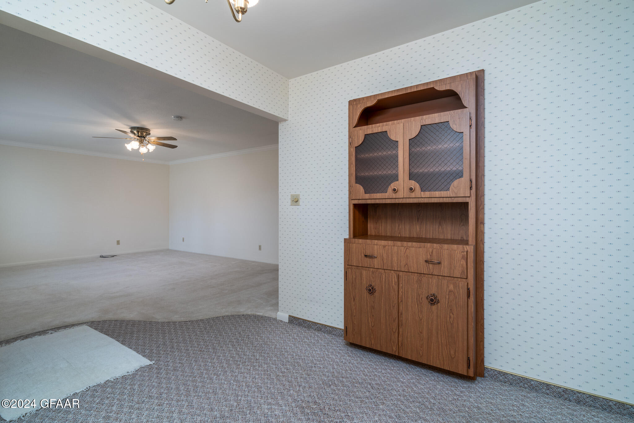 1022 GREENWOOD Drive SE