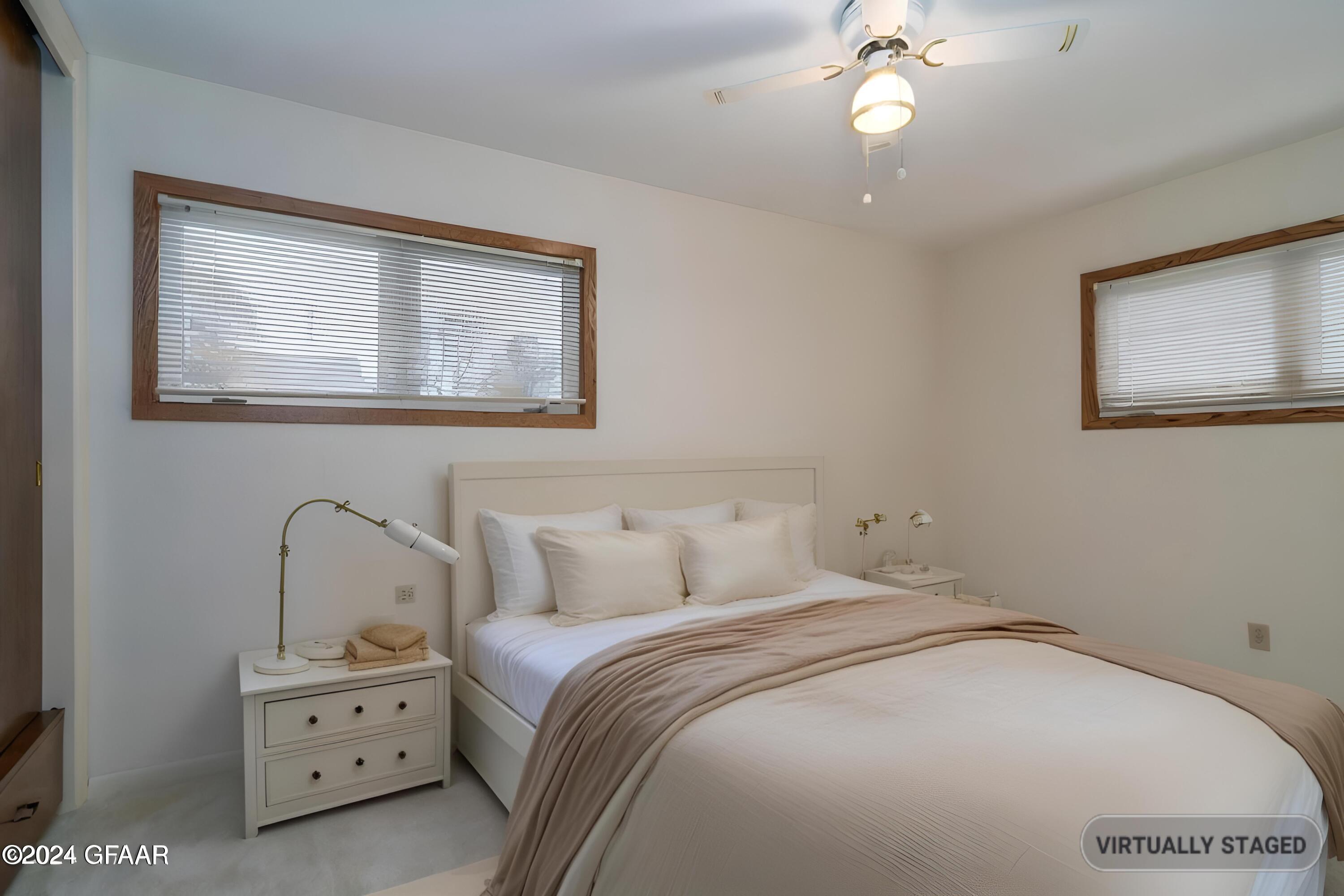 1022 GREENWOOD Drive SE