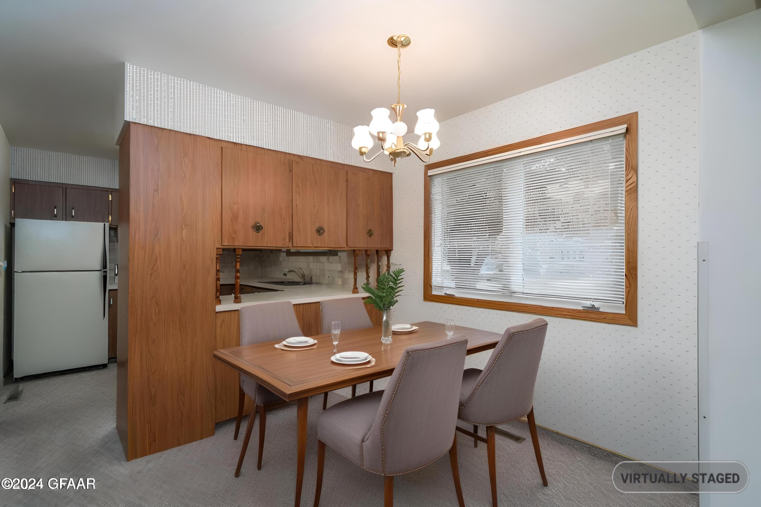 1022 GREENWOOD Drive SE