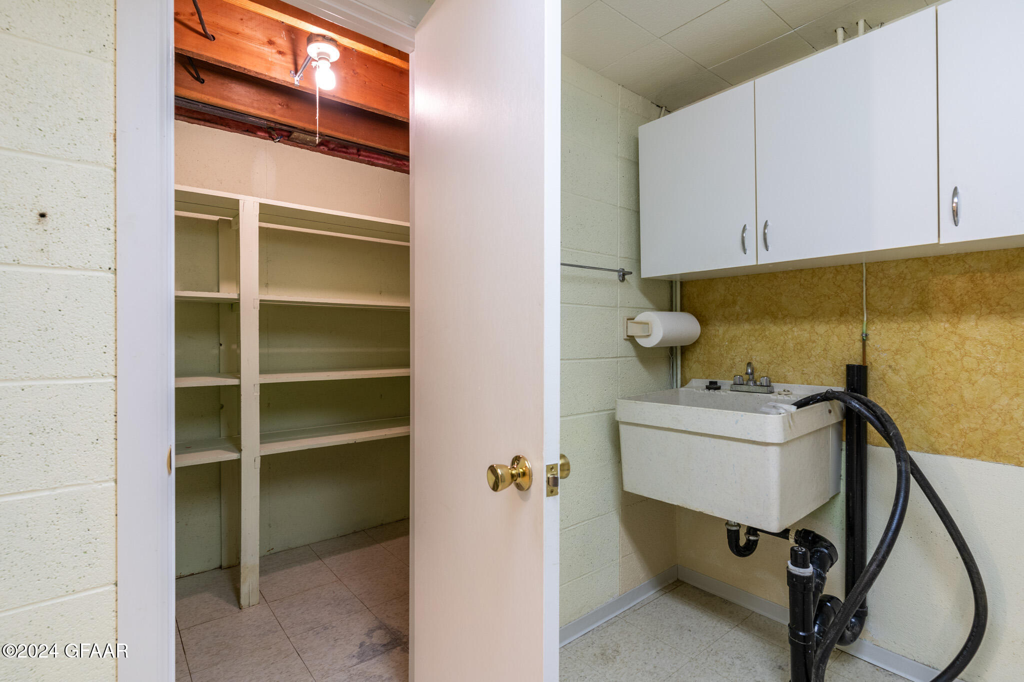 1022 GREENWOOD Drive SE