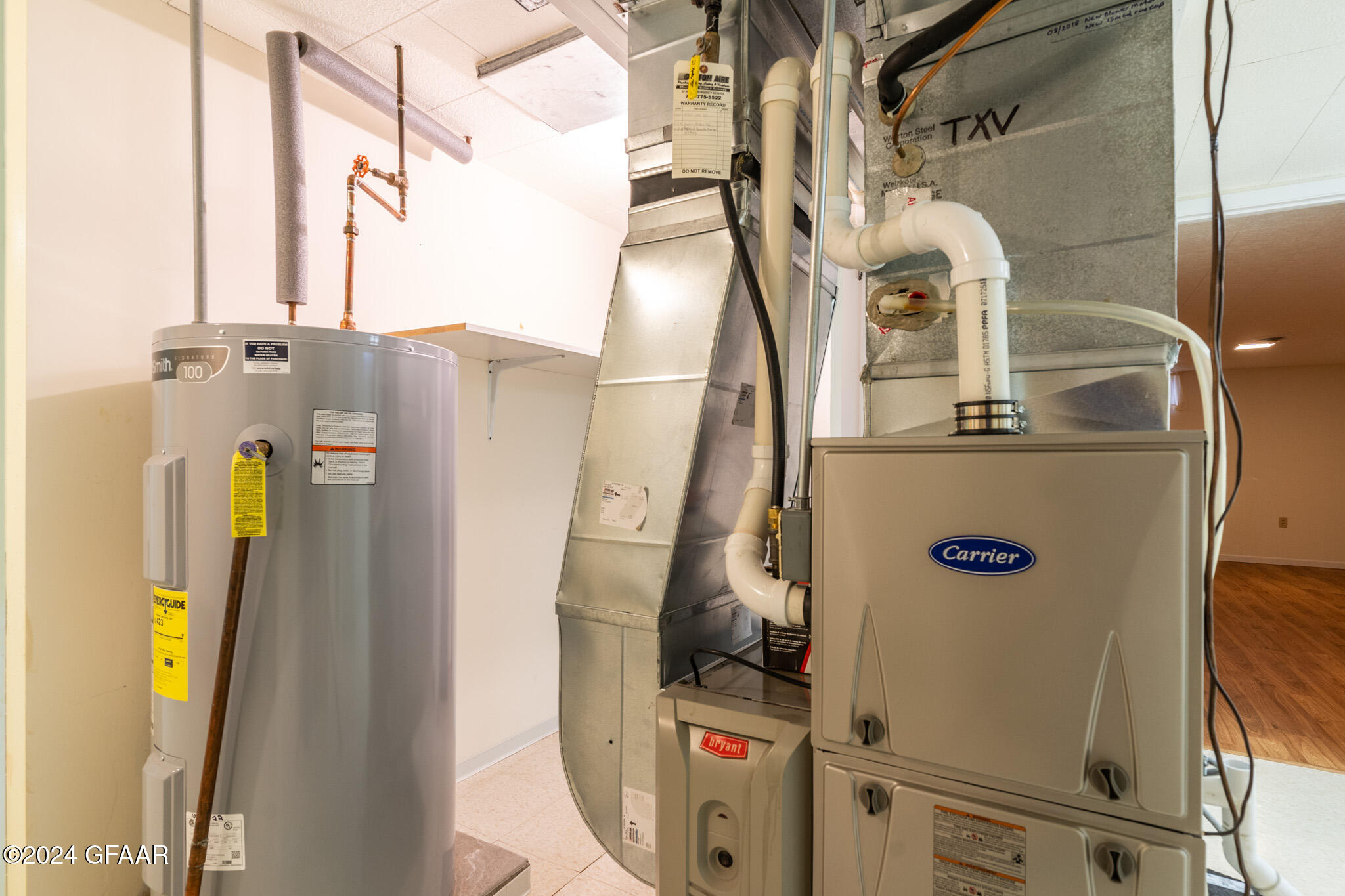 1022 GREENWOOD Drive SE