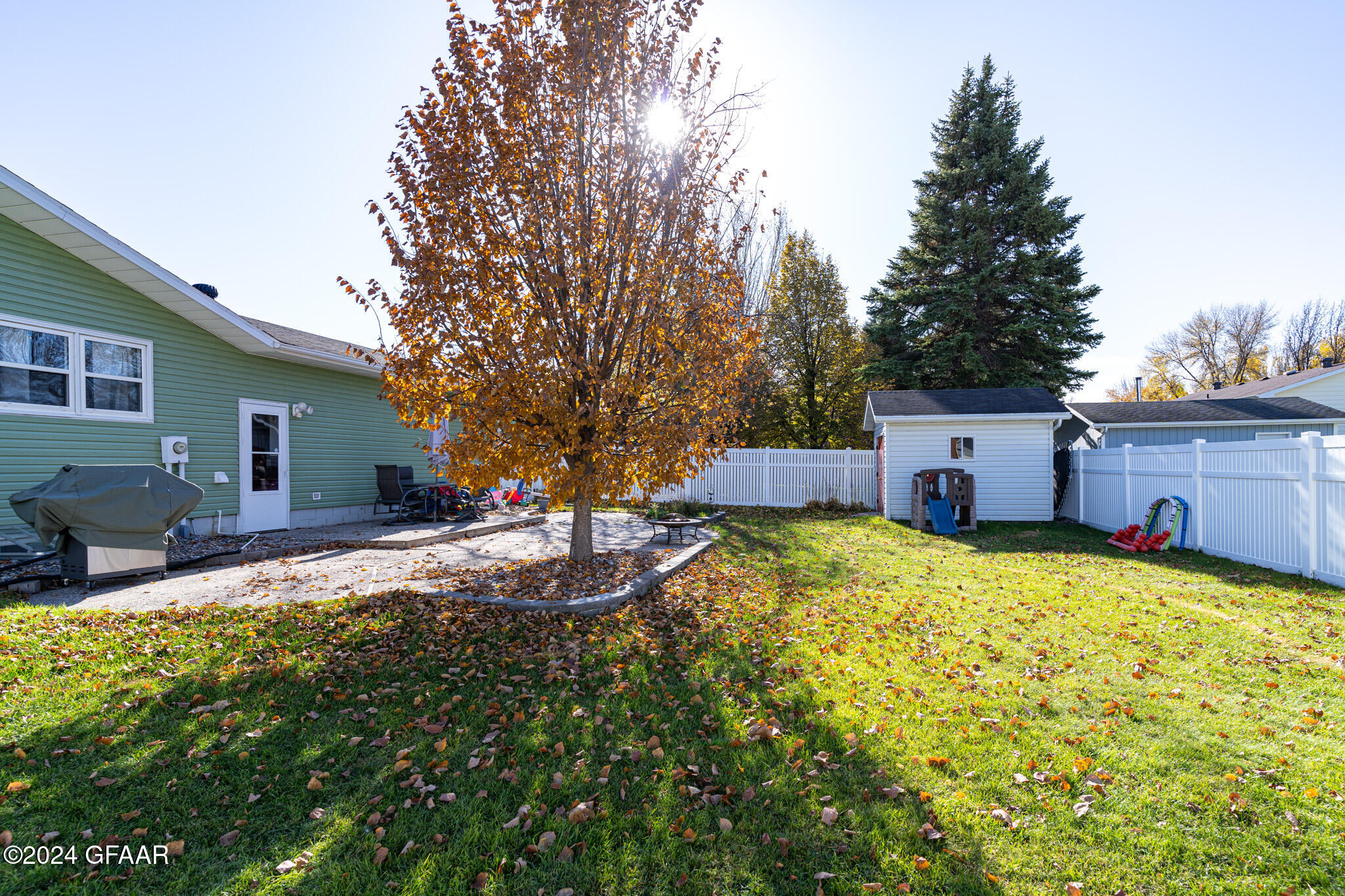 4004 WALNUT Street