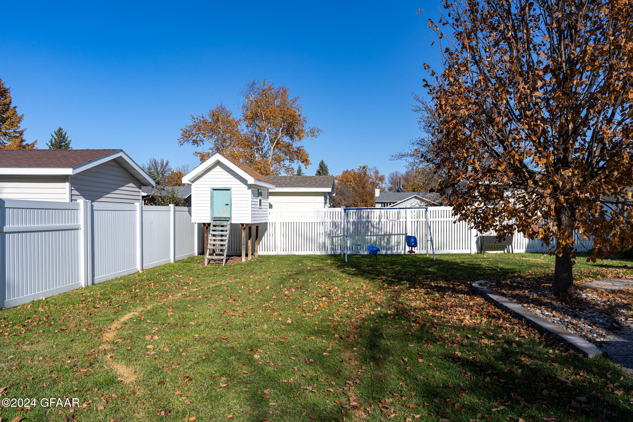 4004 WALNUT Street